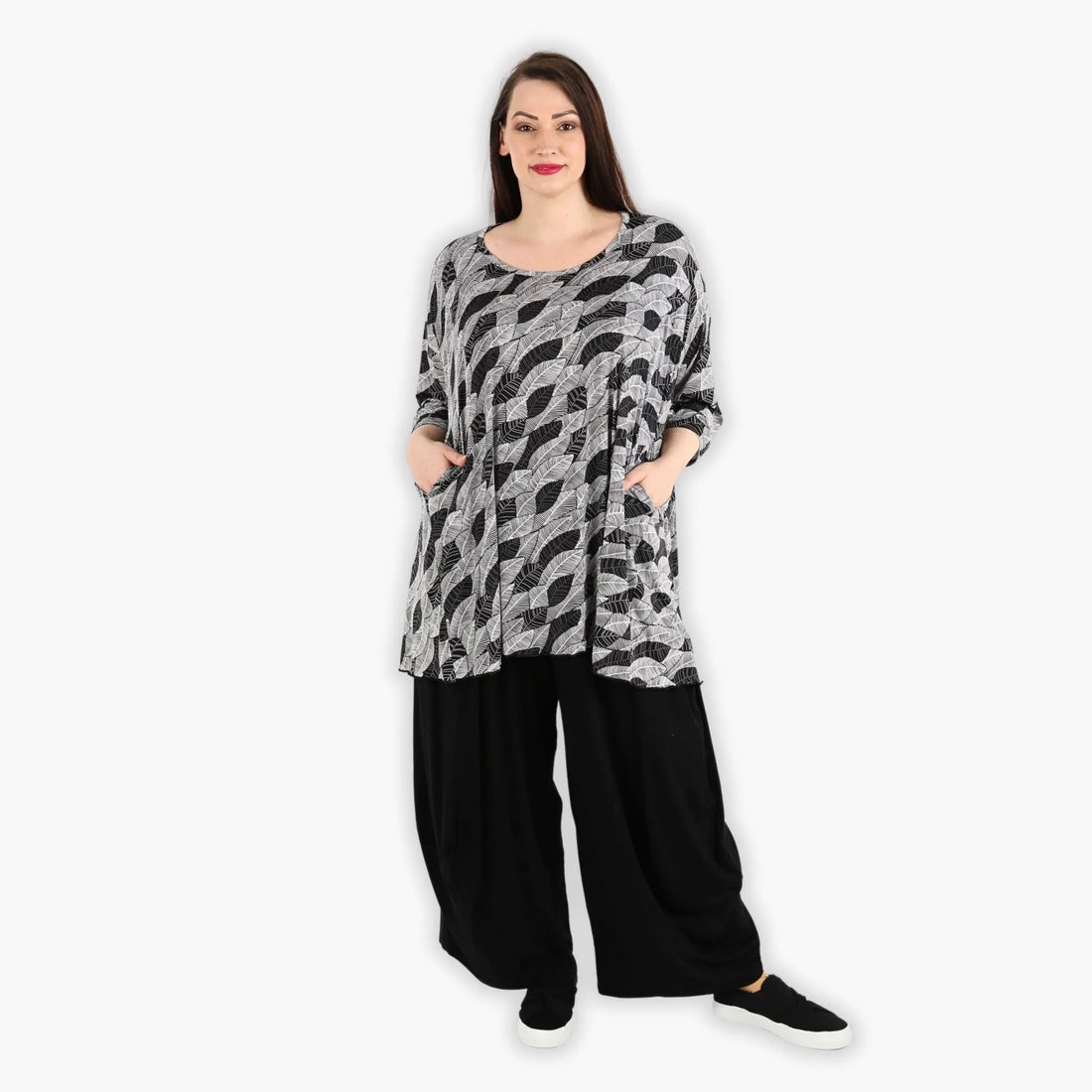  A-Form Bigshirt von AKH Fashion aus Viskose, 1287.00593, Schwarz-Weiß, Blumen, Schick