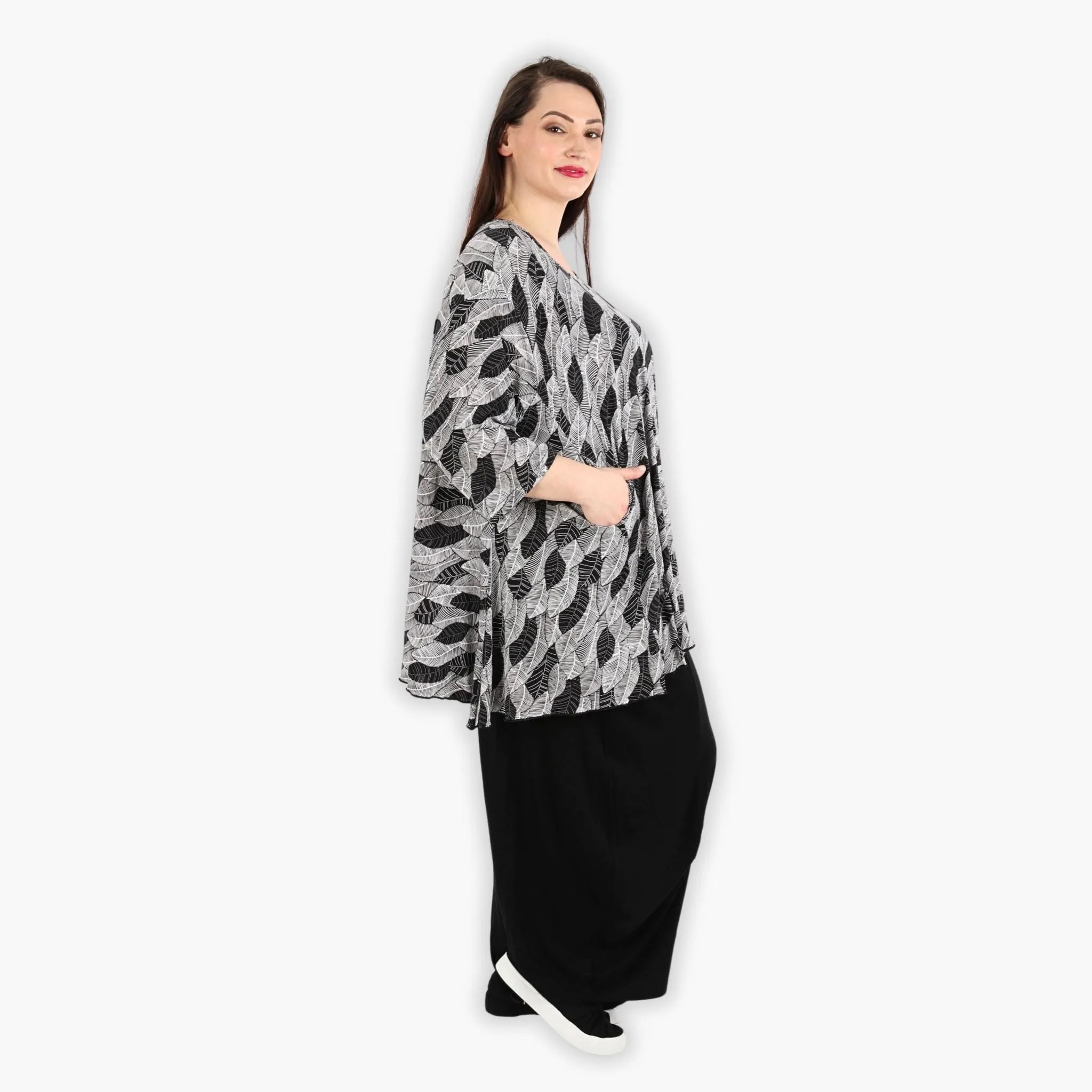  A-Form Bigshirt von AKH Fashion aus Viskose, 1287.00593, Schwarz-Weiß, Blumen, Schick