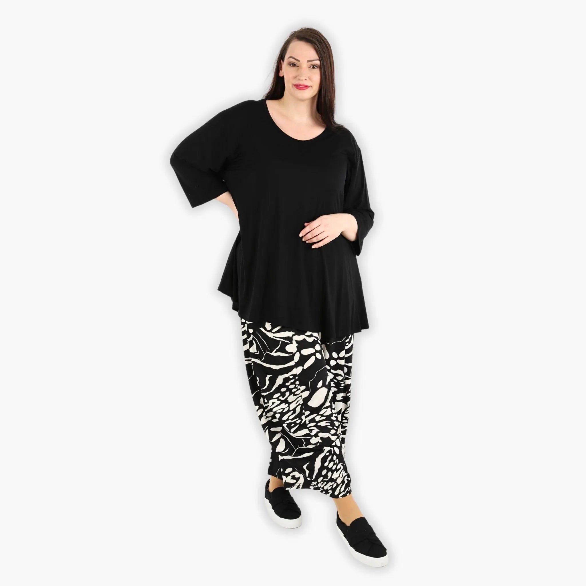  Ballonhose von AKH Fashion aus Viskose, 1290.08069, Schwarz-Ecru, Abstrakt, Schick