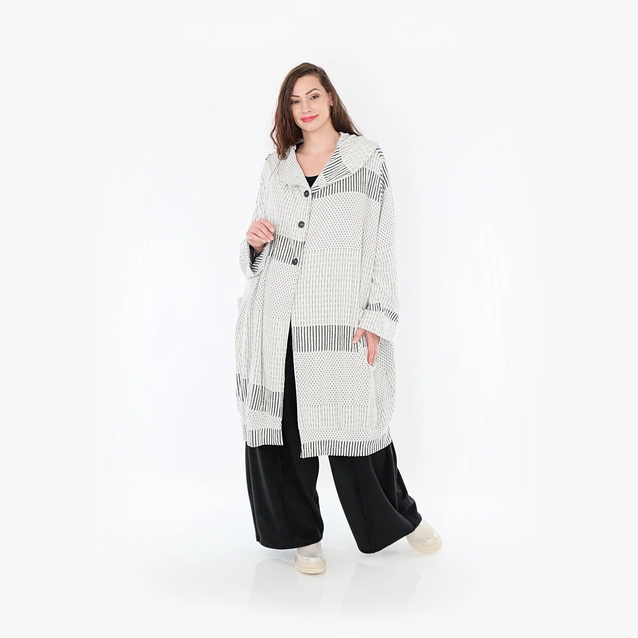  Ballonmantel von AKH Fashion aus Viskose, 1377.06518, Schwarz-Ecru, Gerippt, Schick