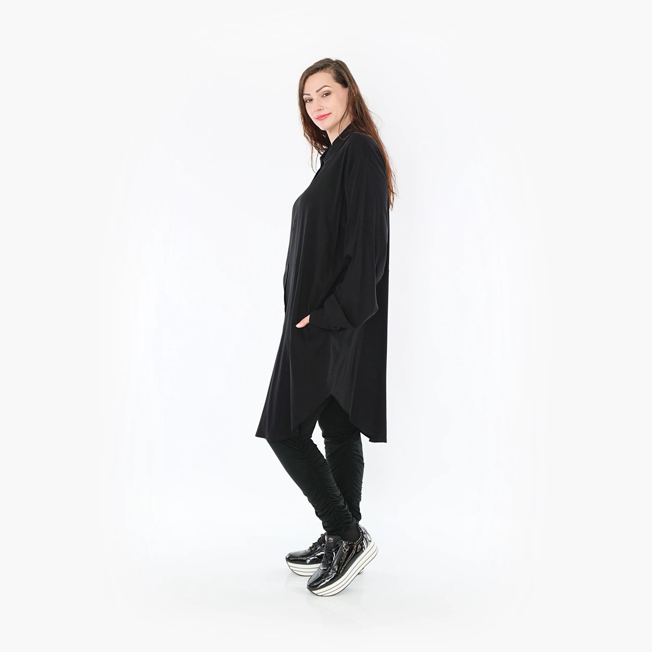  AKH Fashion Bluse in gerundeter Form, aus Viskose, 1380.06881, Schwarz, Schick, Modern