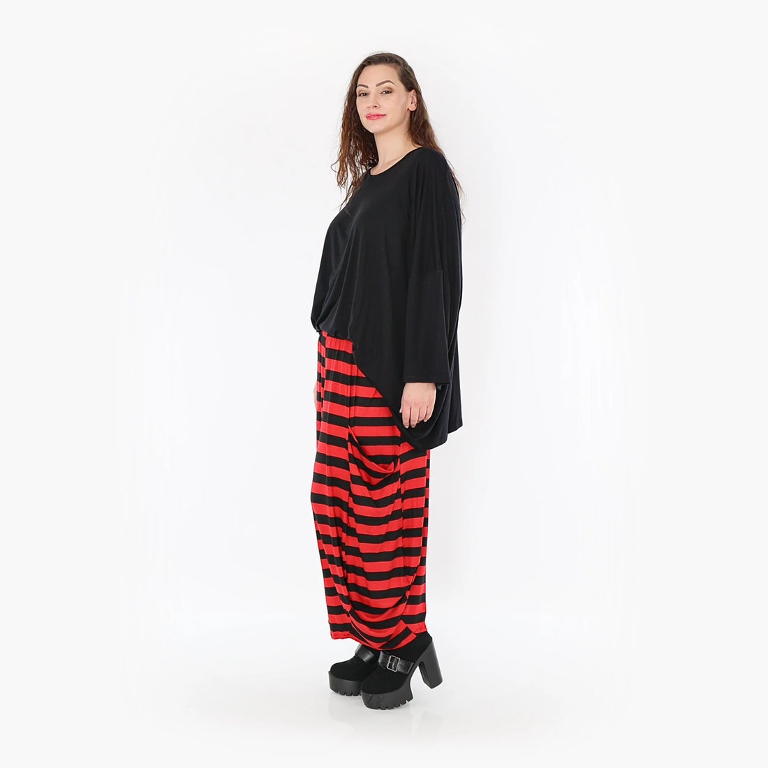  Stylische Ballon Hose in Schwarz-Rot mit Blockstreifen und bequemen Taschen für Curvy-Looks