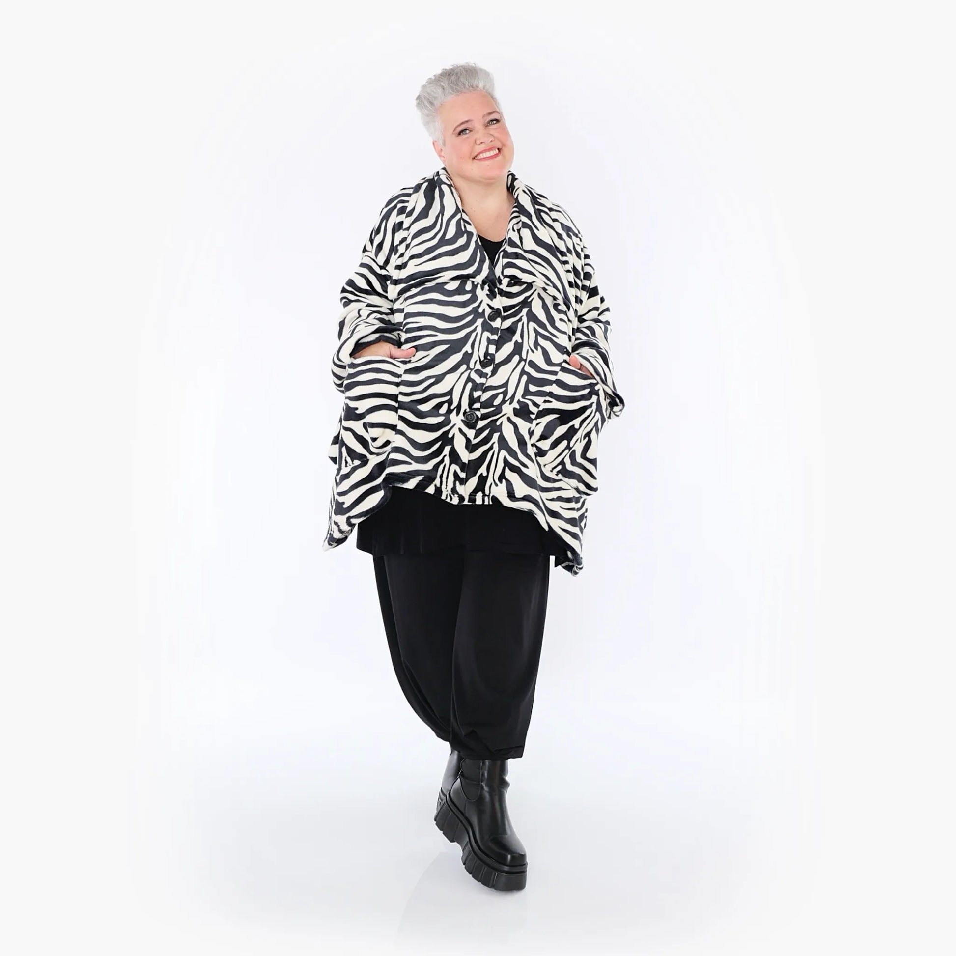  A-Form Jacke von AKH Fashion aus Polyester, 1401.06749, Ecru-Schwarz, Zebra, Schick