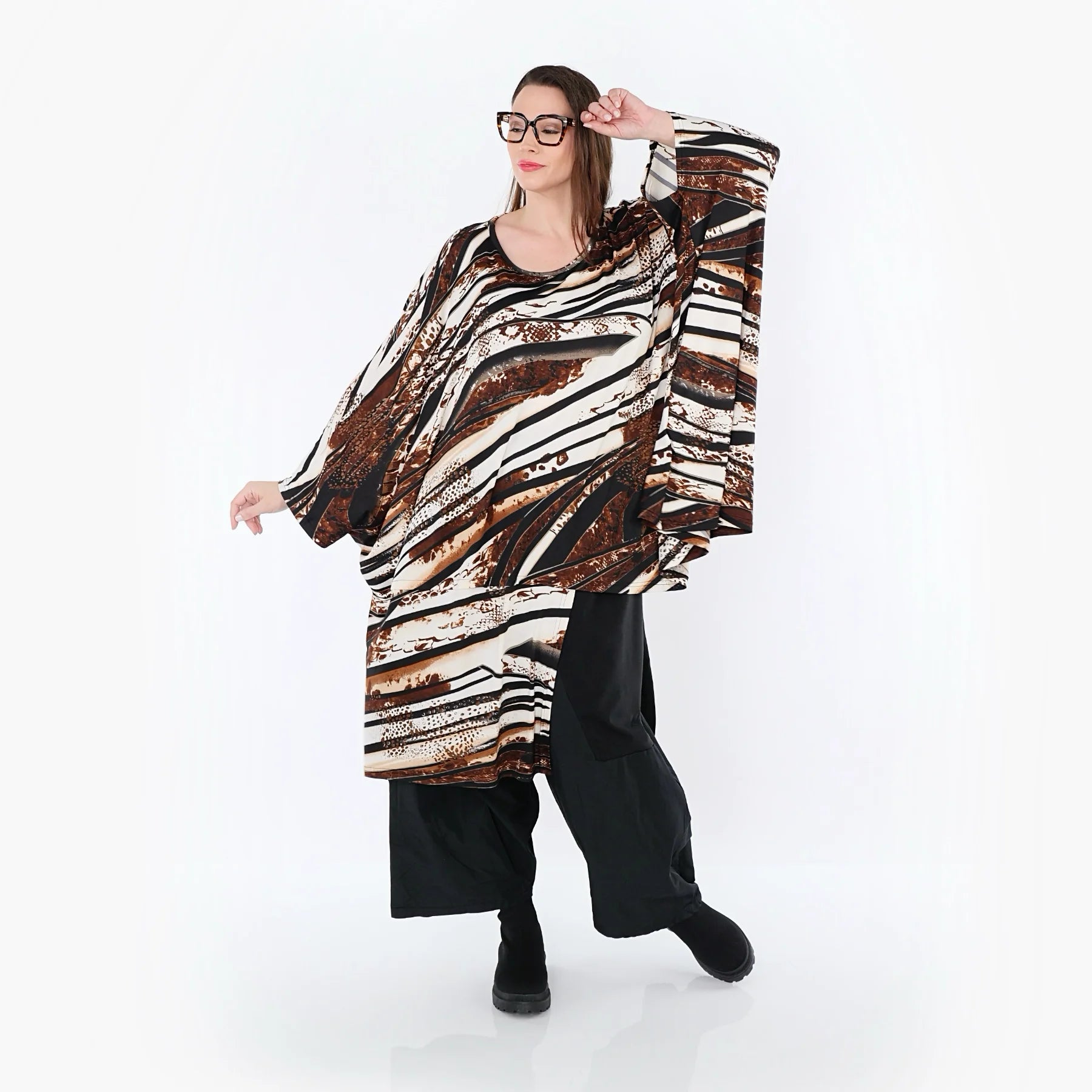  AKH Fashion Bigshirt in asymmetrischer Form, aus Materialmix, 1507133, Schwarz/Braun/Weiß