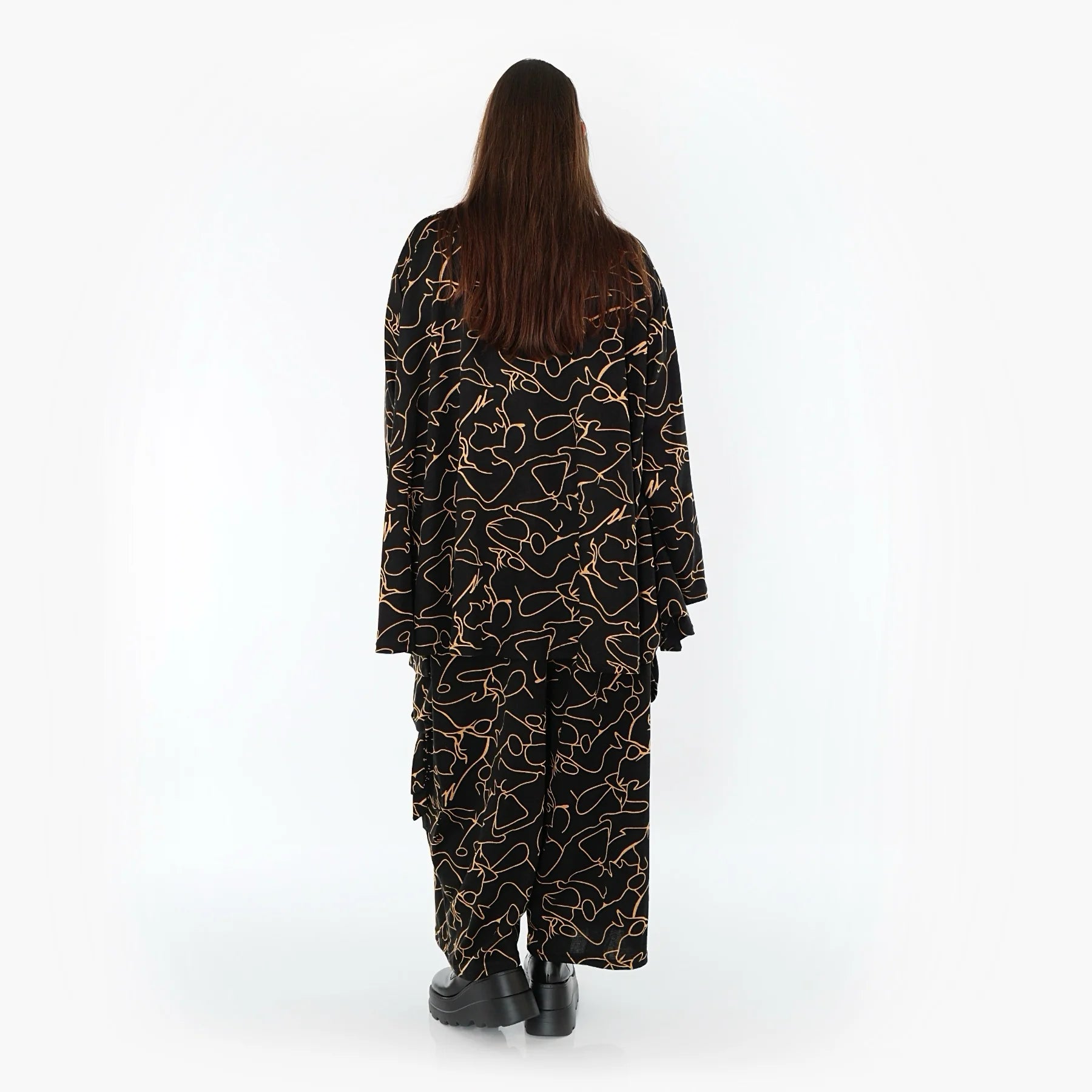  A-Form Bigshirt von AKH Fashion aus Viskose, 1545.00593, Schwarz/Orange, Kringel, Schick