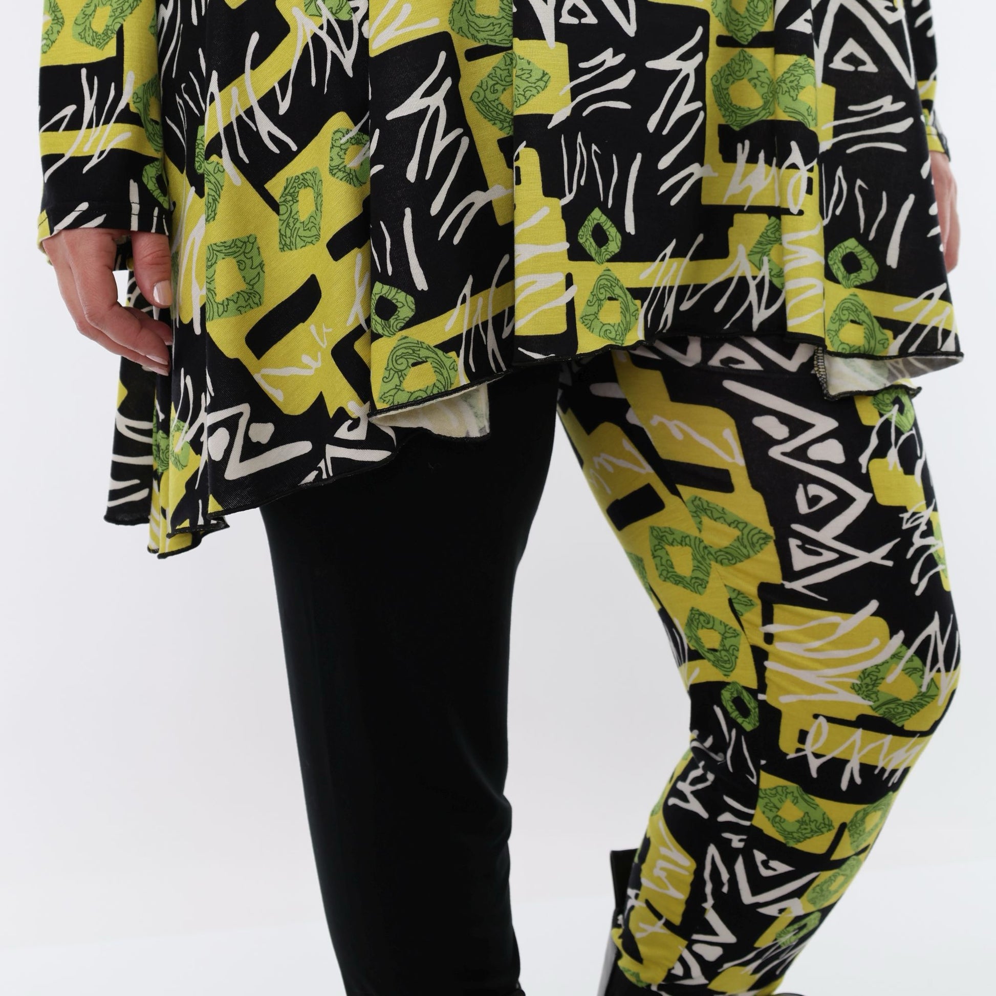  AKH Fashion Leggings in gerader Form, aus Viskose, 1556.0P100, Gelb/Multi, Abstrakt