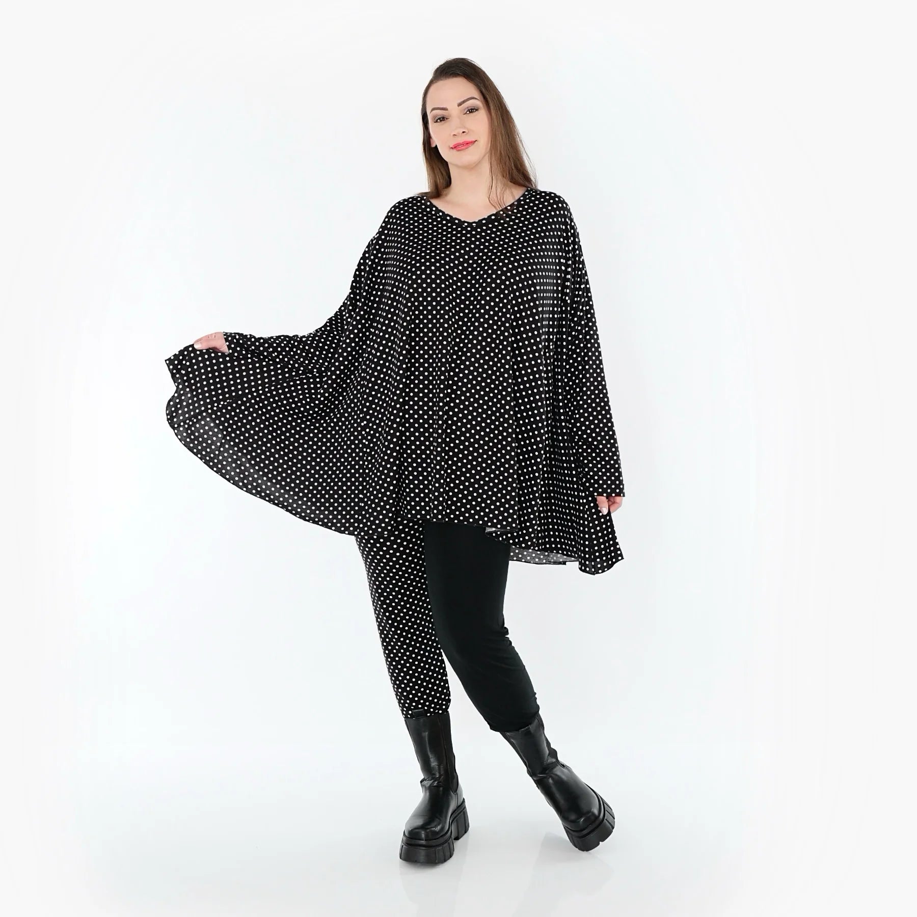  A-Form Bigshirt von AKH Fashion aus Viskose, 1557.00593, Schwarz/Weiß, Punkte, Ausgefallen
