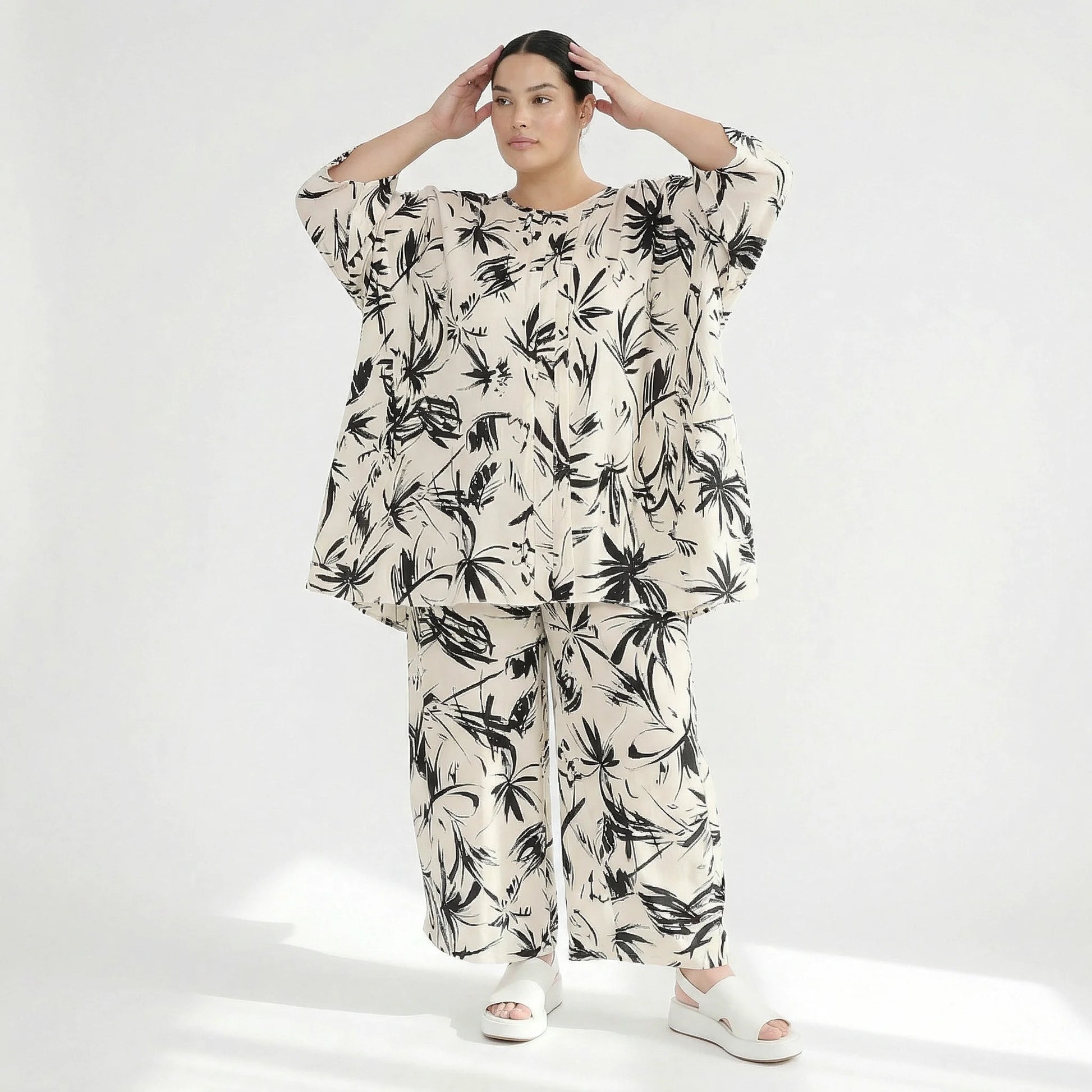 Ballonhose von AKH Fashion aus Baumwolle, 1578.07070, Ecru/Schwarz, Blumen, Ausgefallen