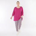 Abstrakte Karottenhose im ausgefallen legeren Lagenlook aus stretchigem Bengaline Material, Marine/Fuchsia/Weiß