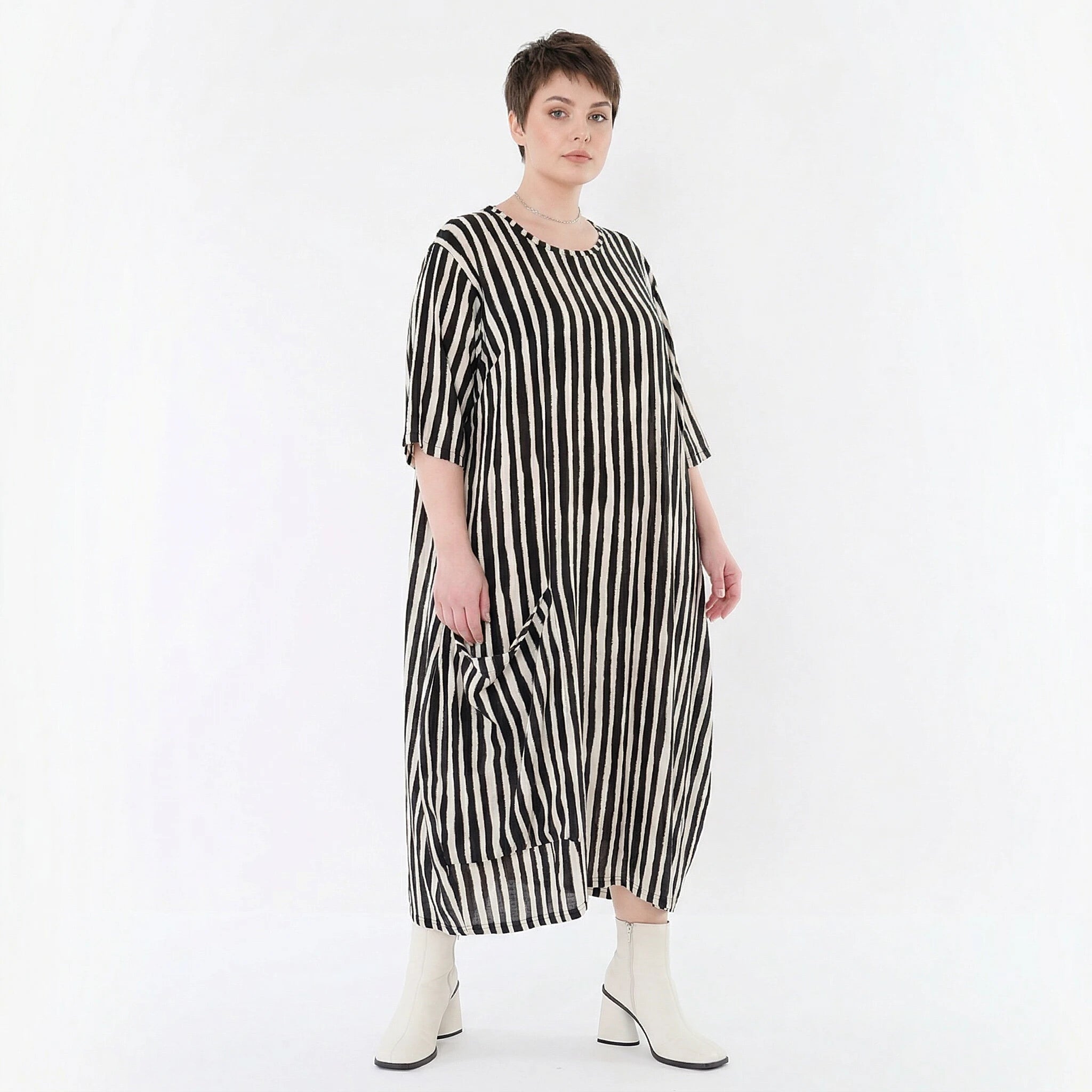 Luftiges Oversize Kleid im angesagten Lagenlook aus weichem Baumwoll Mix mit Blockstreifen, Schwarz/Weiß