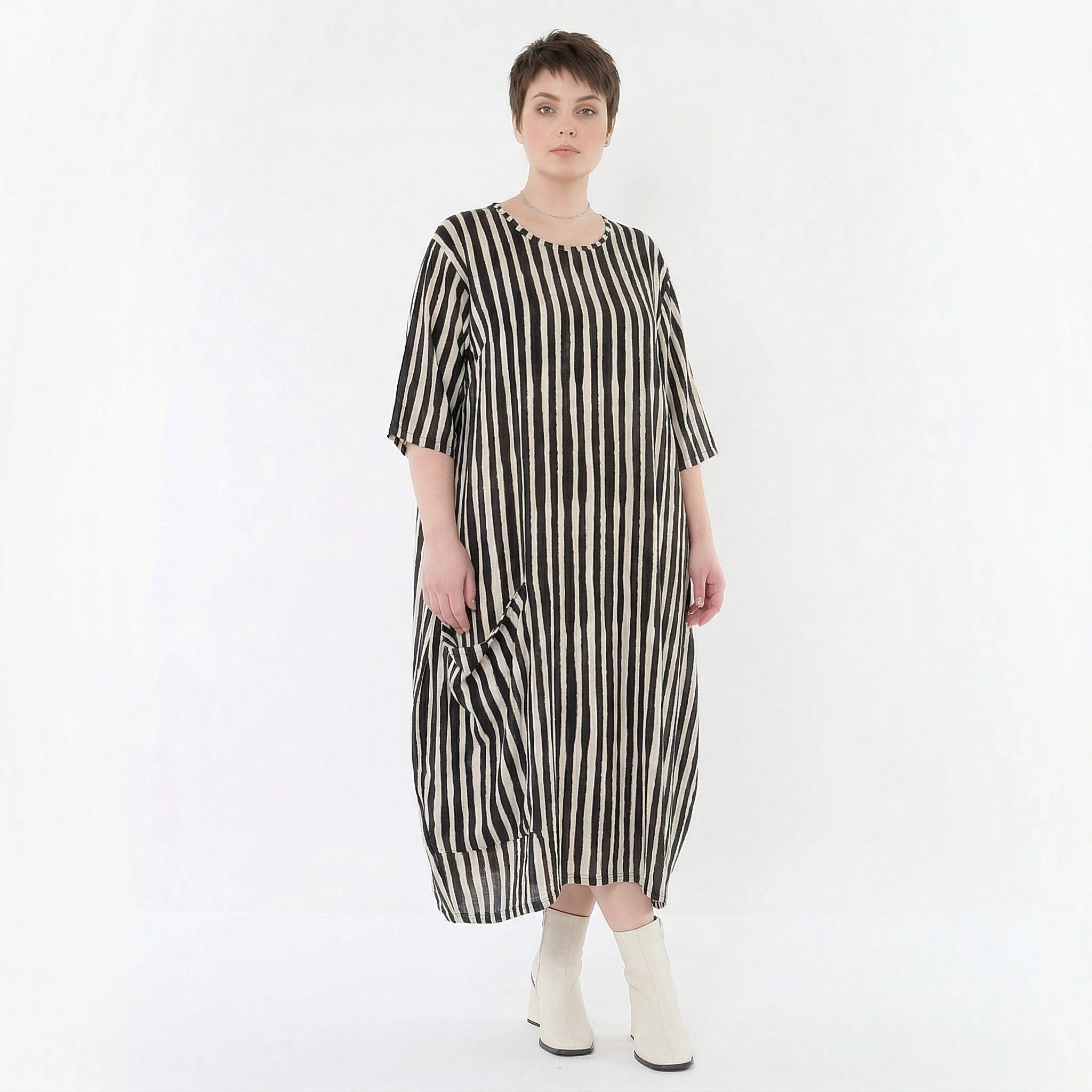 Luftiges Oversize Kleid im angesagten Lagenlook aus weichem Baumwoll Mix mit Blockstreifen, Schwarz/Weiß