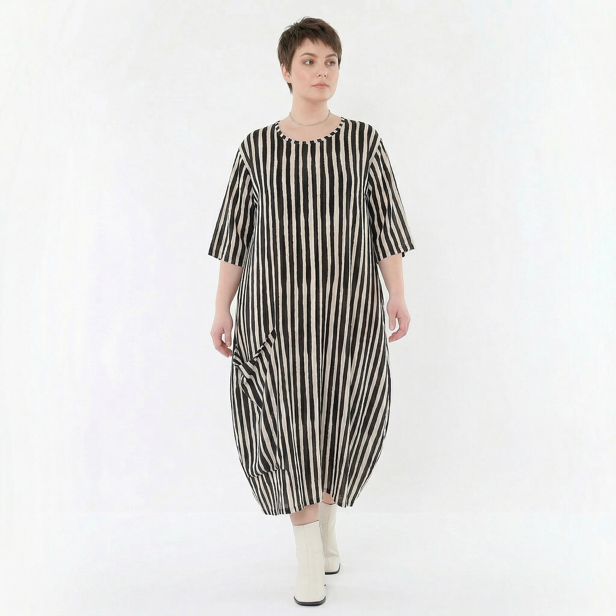Luftiges Oversize Kleid im angesagten Lagenlook aus weichem Baumwoll Mix mit Blockstreifen, Schwarz/Weiß