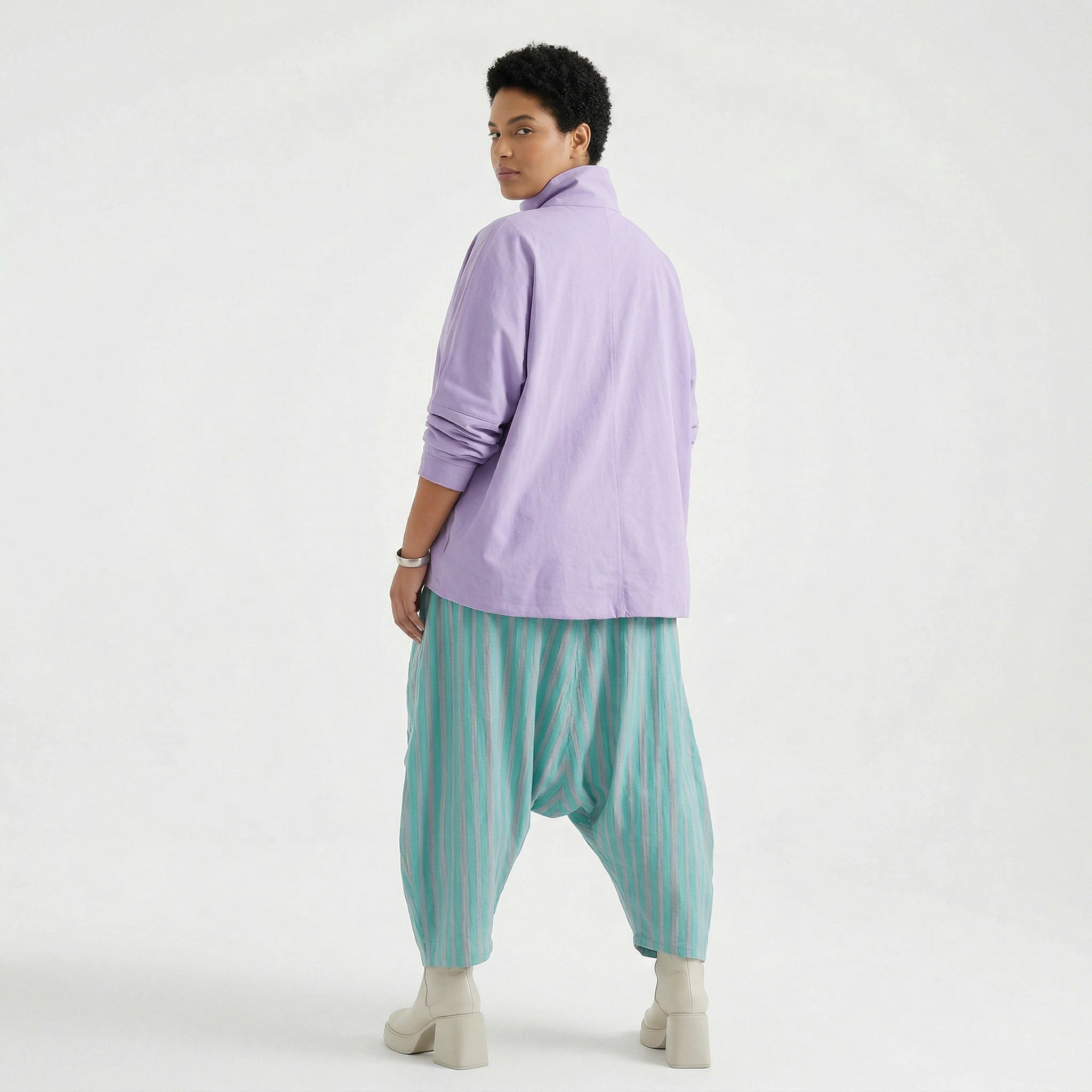 Lässige Harem Hose im Lagenlook mit legerem Schnitt und ausgefallenem Blockstreifen Muster, Grün/Flieder