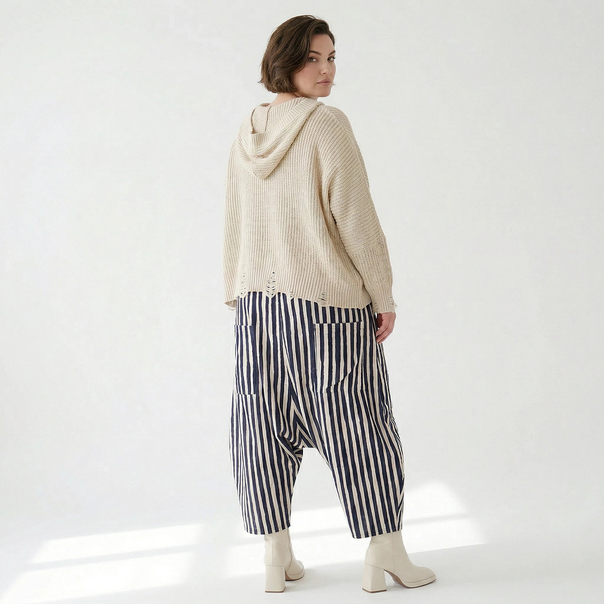 Luftig leichte Harem Hose im Lagenlook mit legerem Oversize Design und Blockstreifen, Marine/Weiß