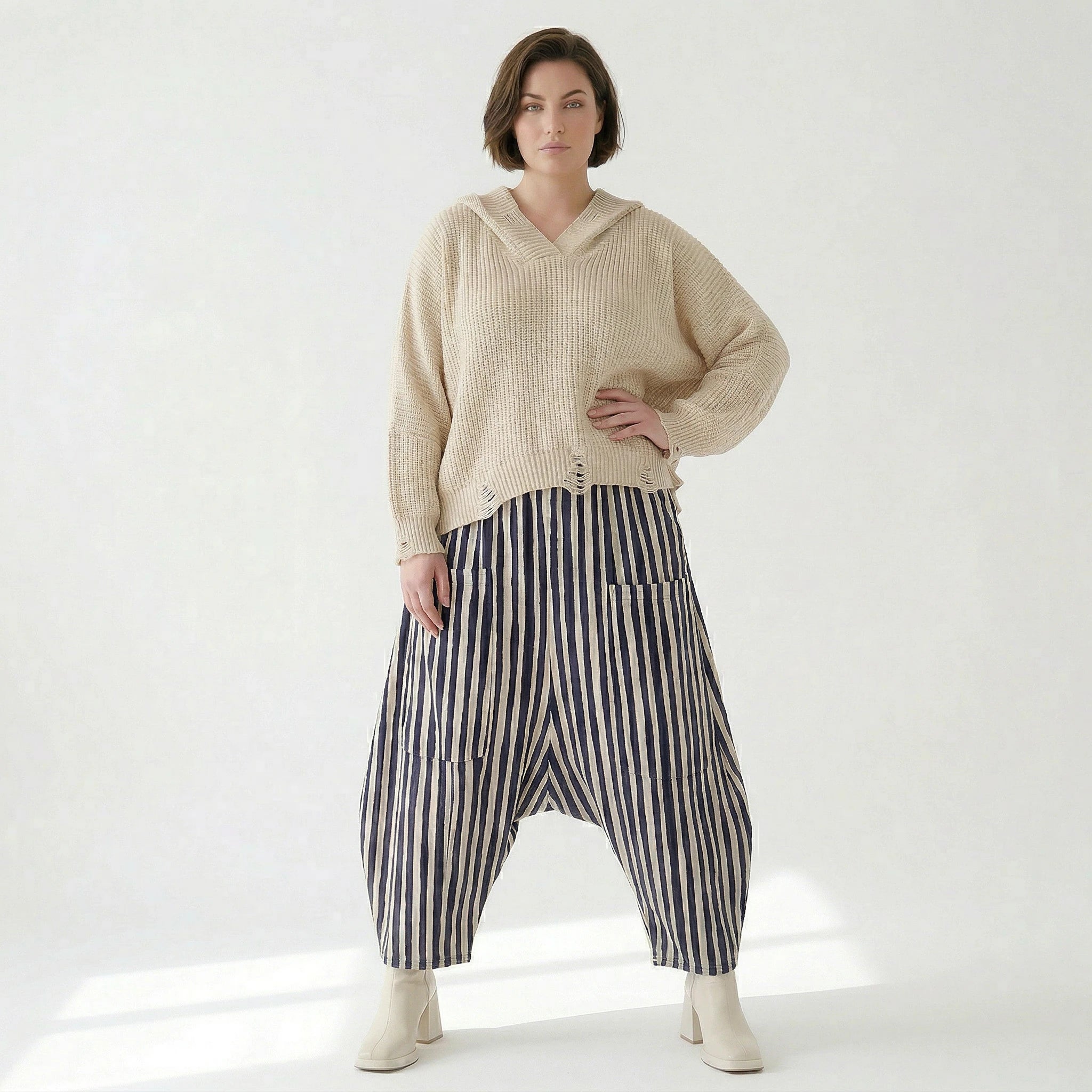 Luftig leichte Harem Hose im Lagenlook mit legerem Oversize Design und Blockstreifen, Marine/Weiß
