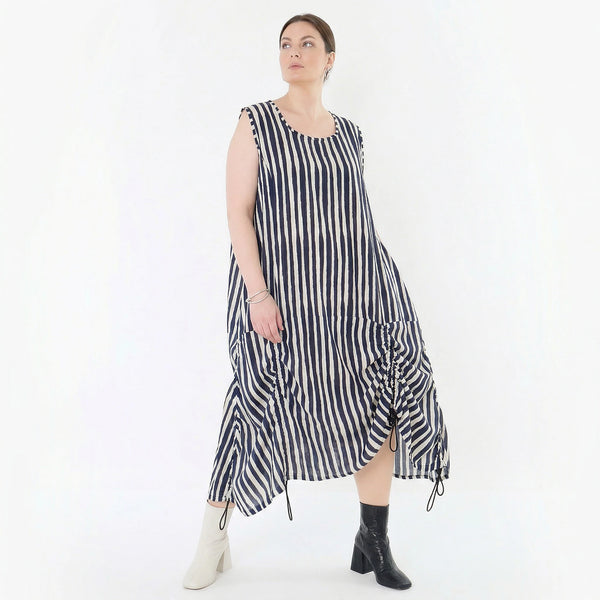 Luftiges Ballon Kleid mit ausgefallenem Lagenlook, raffiniert gerafft, angenehm leicht, Marine/Weiß