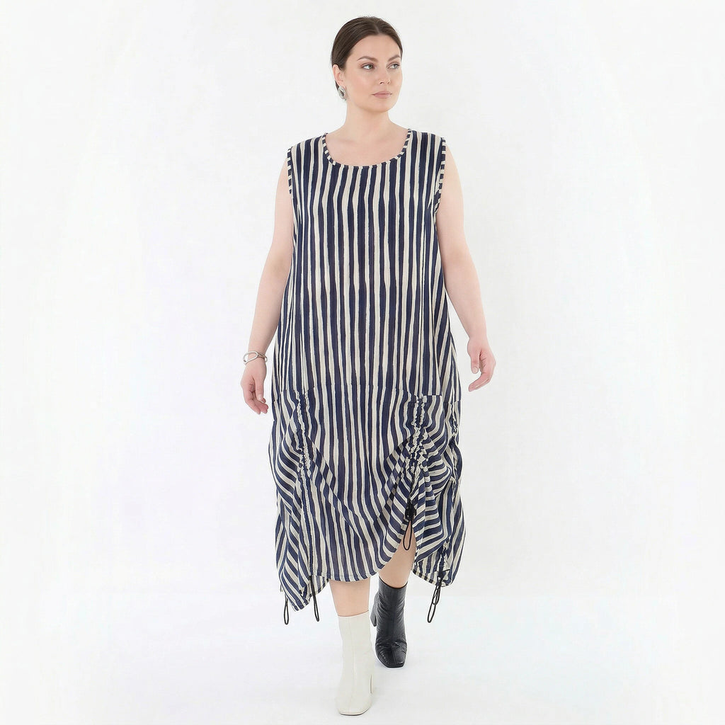 Luftiges Ballon Kleid mit ausgefallenem Lagenlook, raffiniert gerafft, angenehm leicht, Marine/Weiß