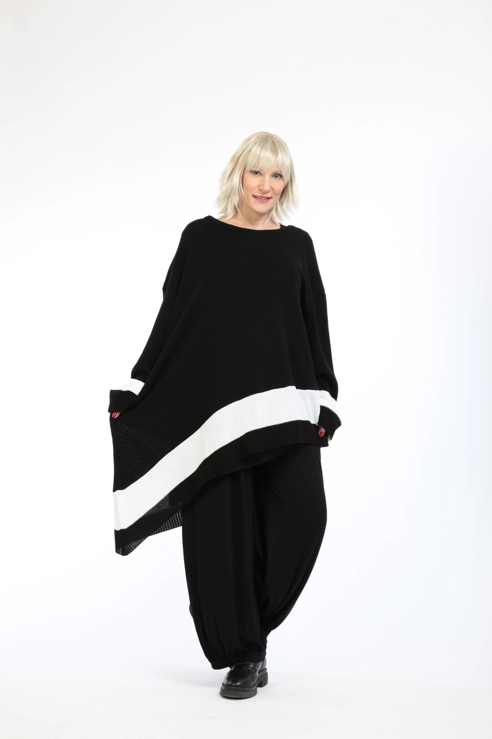  Bigshirt von AKH Fashion aus Baumwolle in asymmetrischer Form, 1204.02331, Schwarz-Weiß