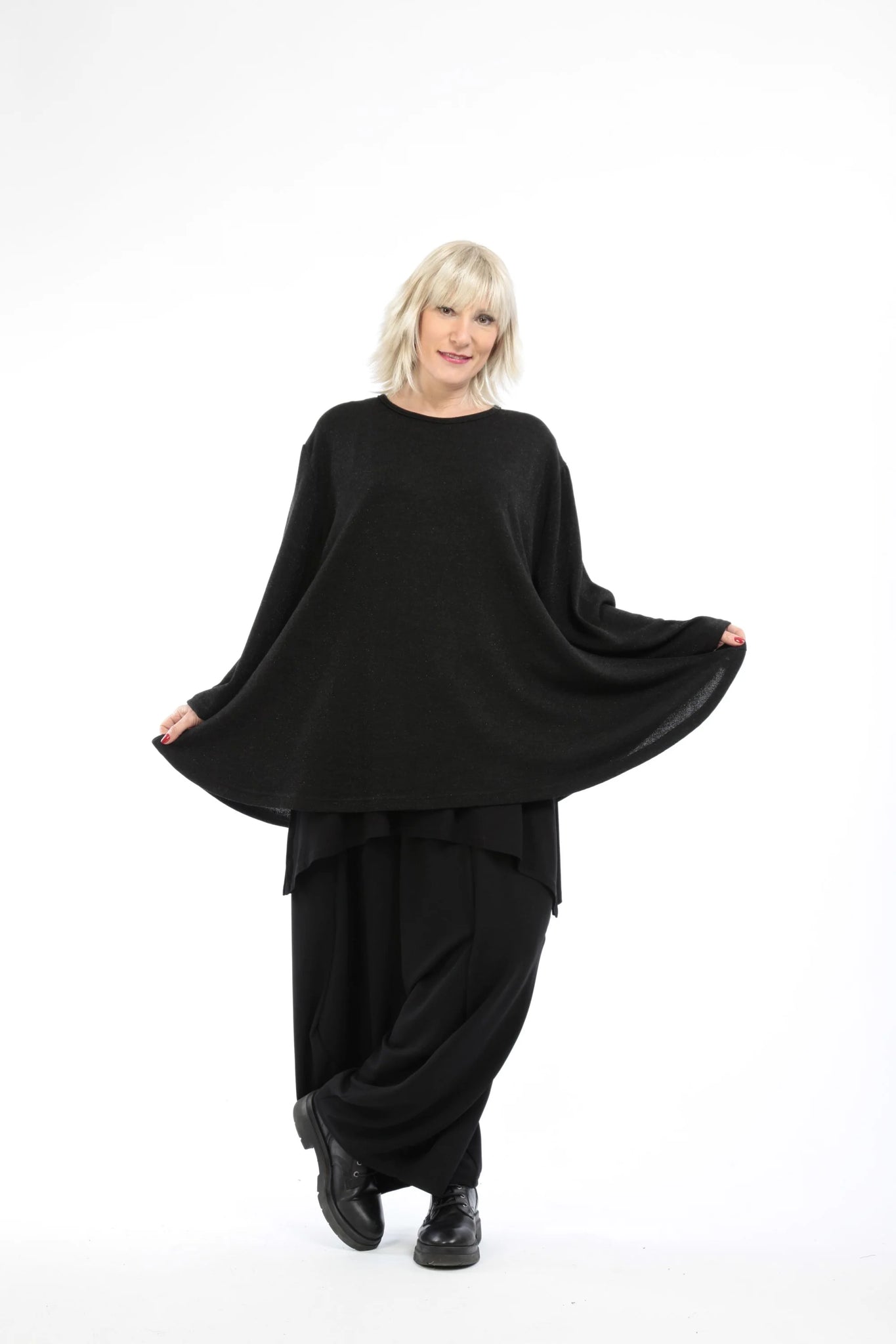  Shirt von AKH Fashion aus Materialmix in Glocken-Form, 1215.01892, Schwarz, Ausgefallen