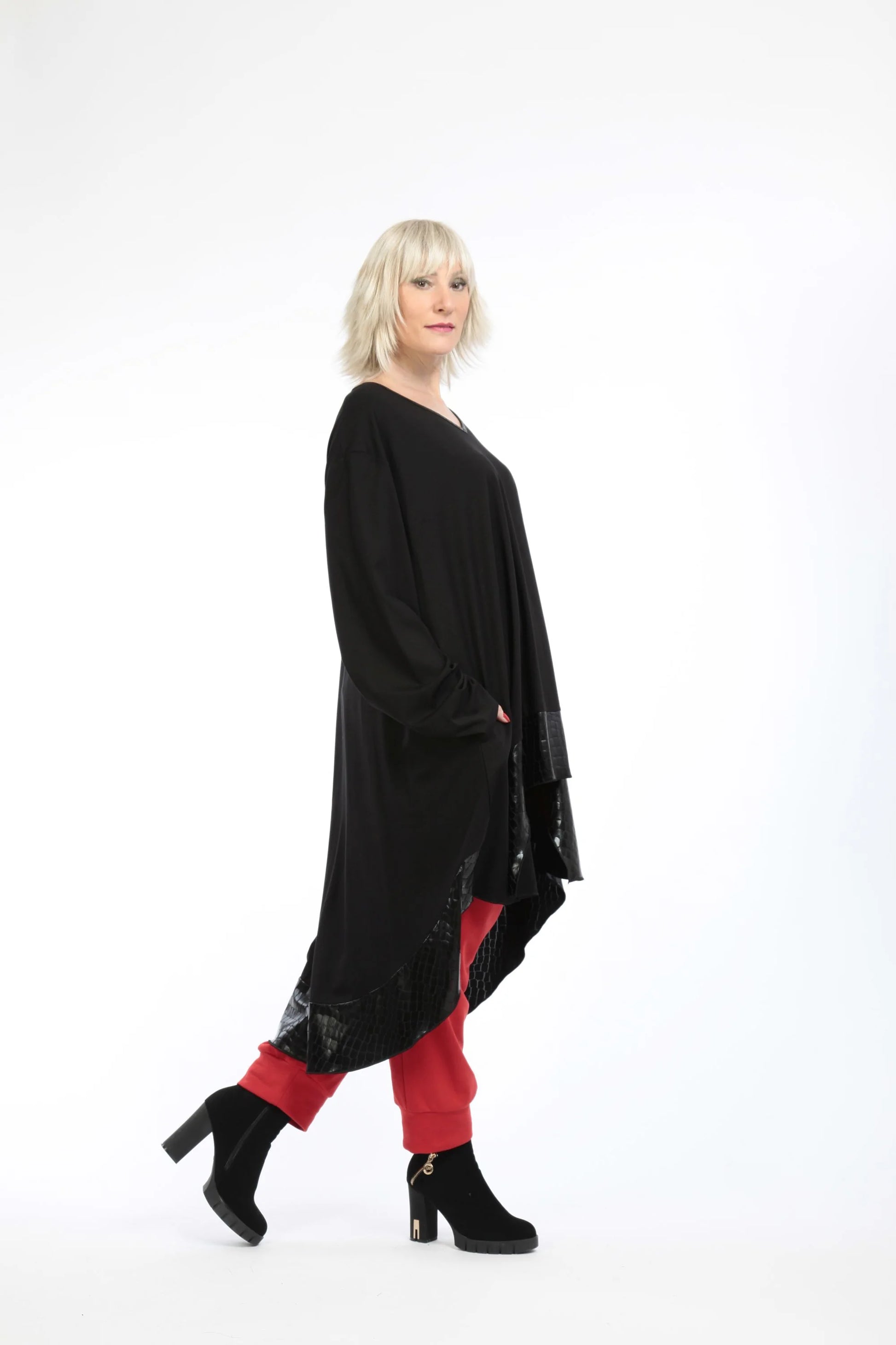  Bigshirt von AKH Fashion aus Viskose in Vokuhila-Form, 1221.06892, Schwarz, Schick, Modern