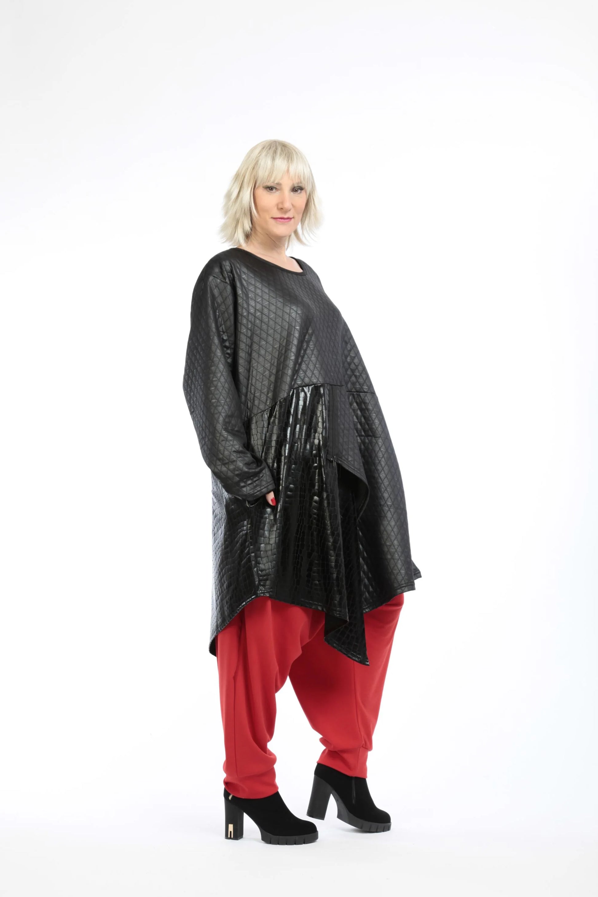  Bigshirt von AKH Fashion aus Viskose in asymmetrischer Form, 1222.06894, Schwarz, Ausgefallen