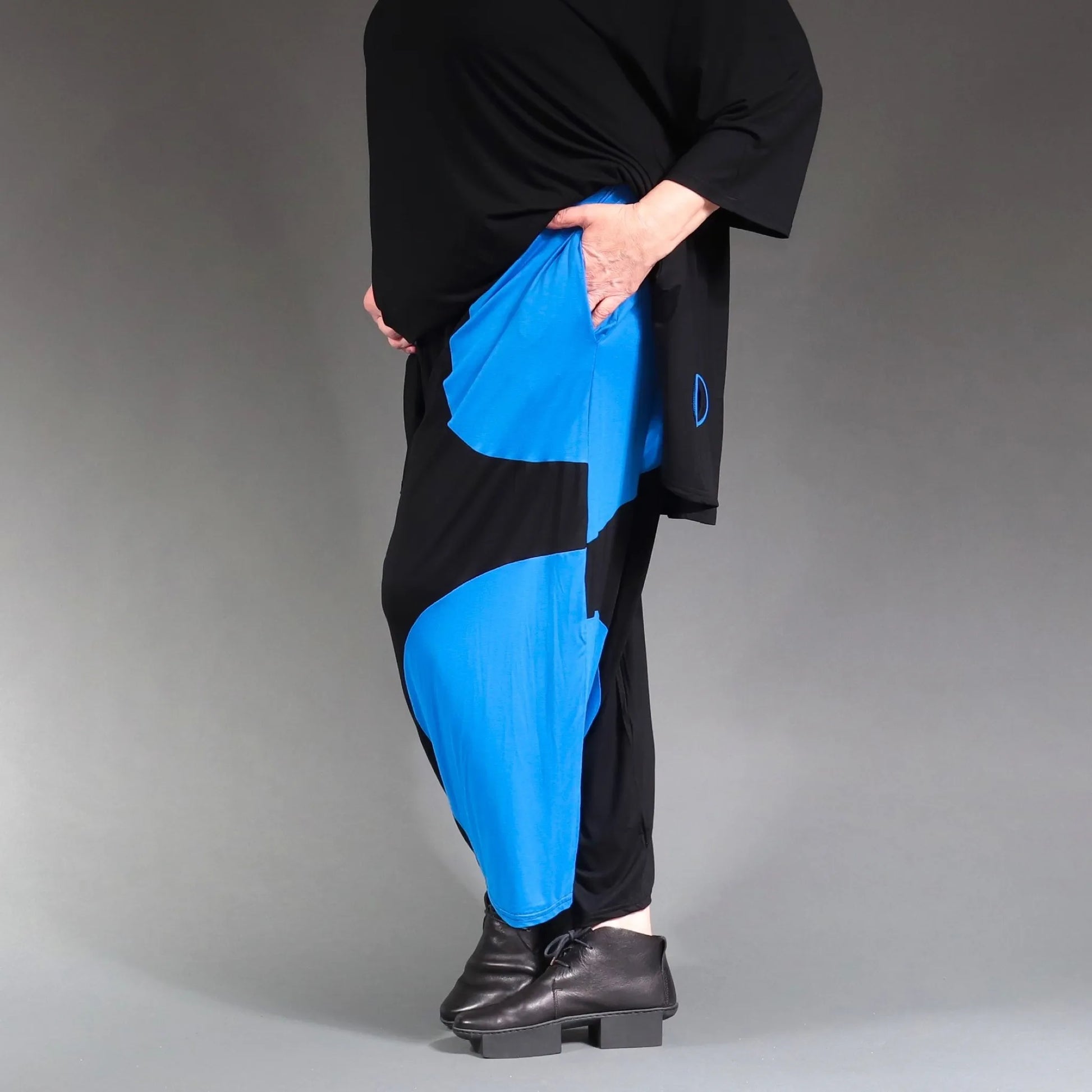  Ballonhose von AKH Fashion aus Viskose, 1238.06914, Schwarz-Blau, Unifarben, Ausgefallen