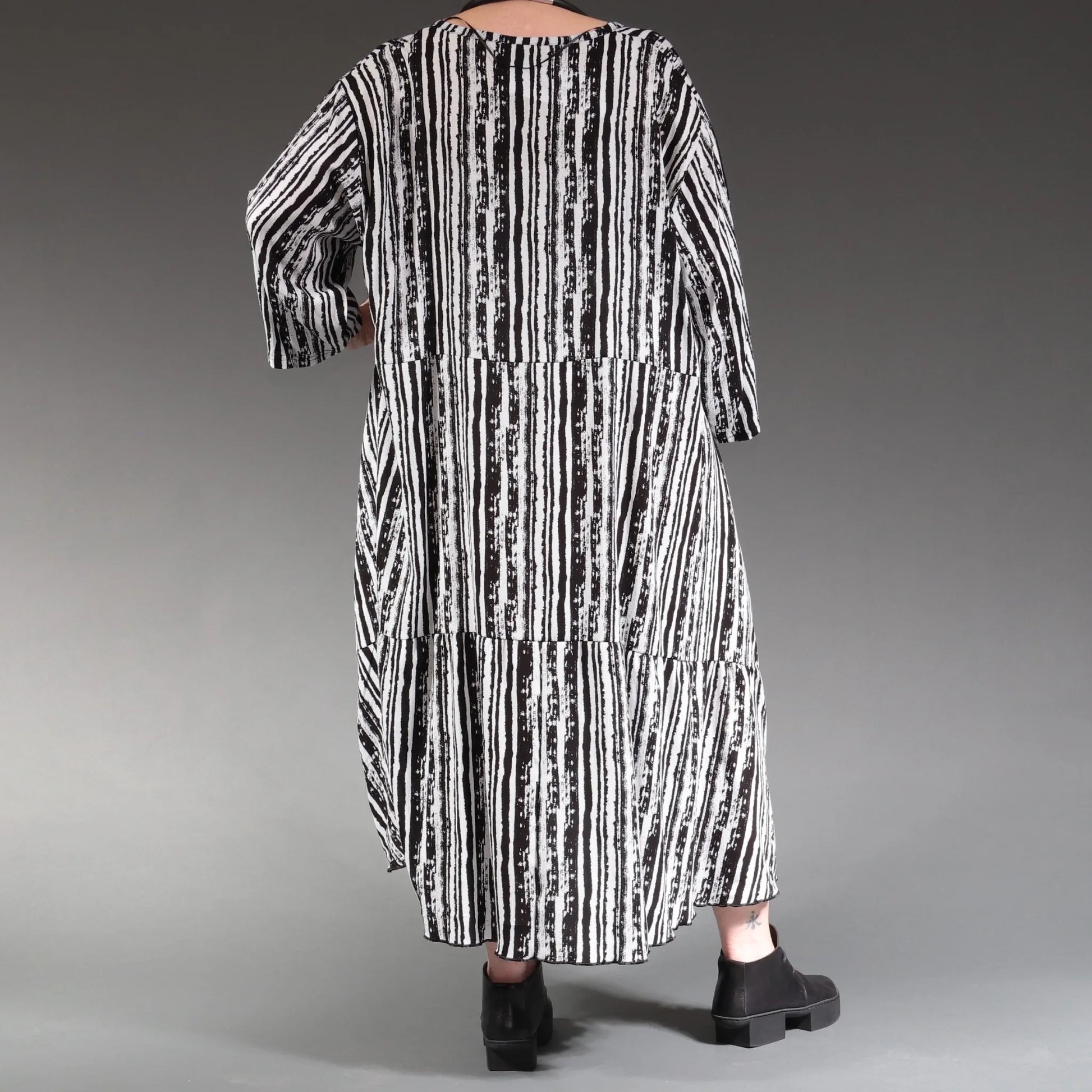  A-Form Kleid von AKH Fashion aus Viskose, 1250.06712, Schwarz-Weiß, Streifen, Ausgefallen