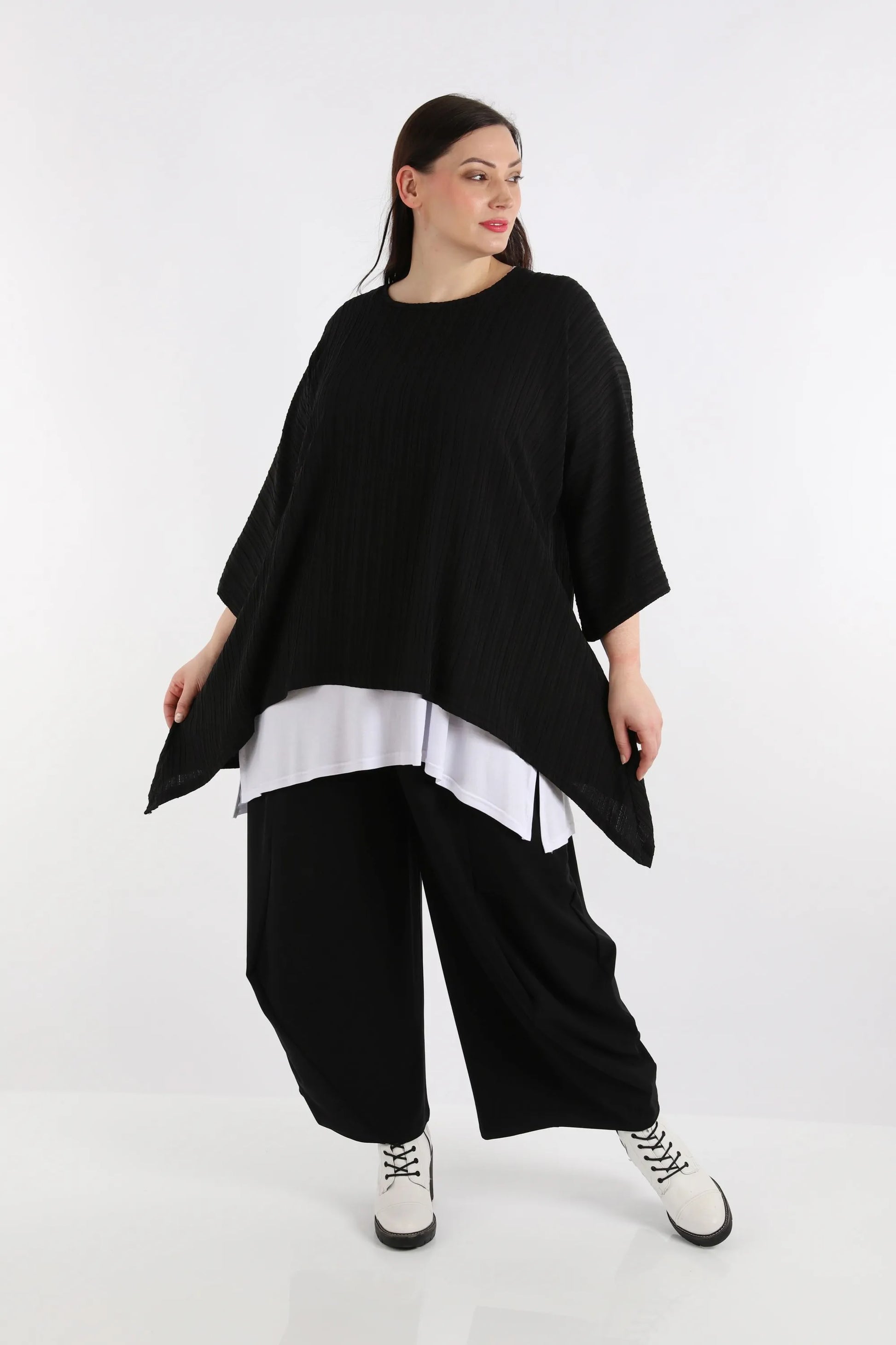  A-Form Bigshirt von AKH Fashion aus Viskose, 1254.06588, Schwarz, Unifarben, Schick, Modern