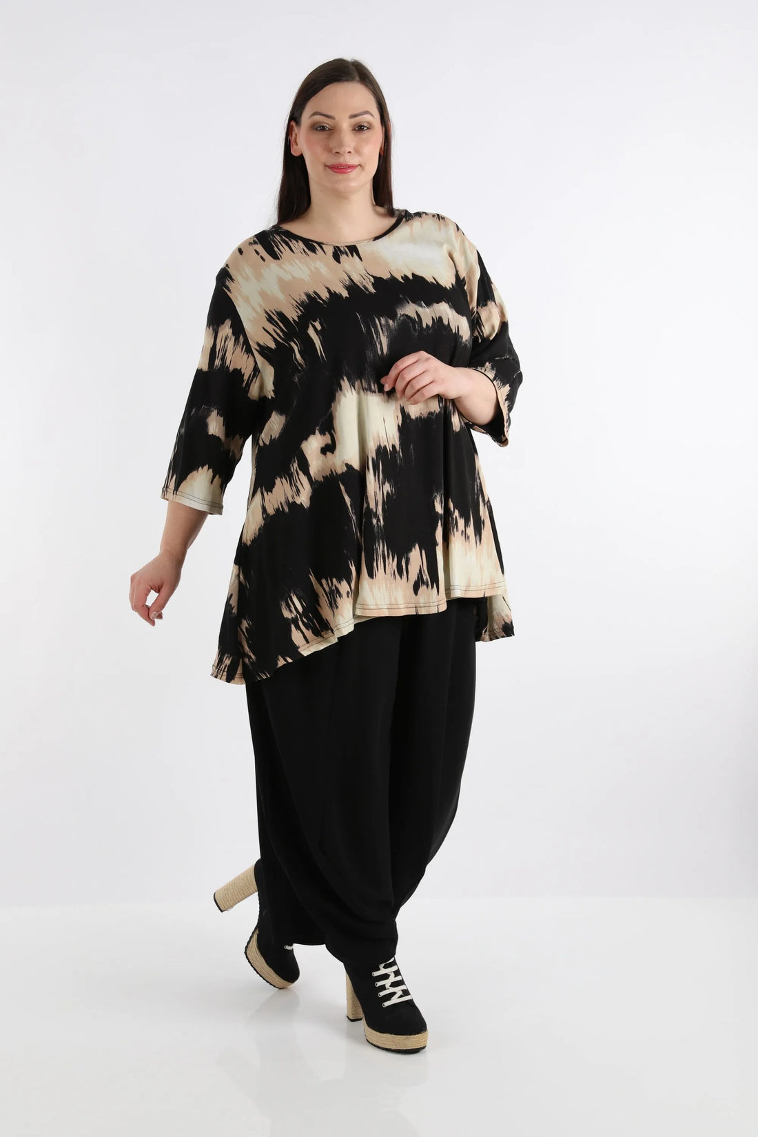  A-Form Bigshirt von AKH Fashion aus Rayon, 1258.00593, Schwarz-Beige, Batik, Schick, Modern