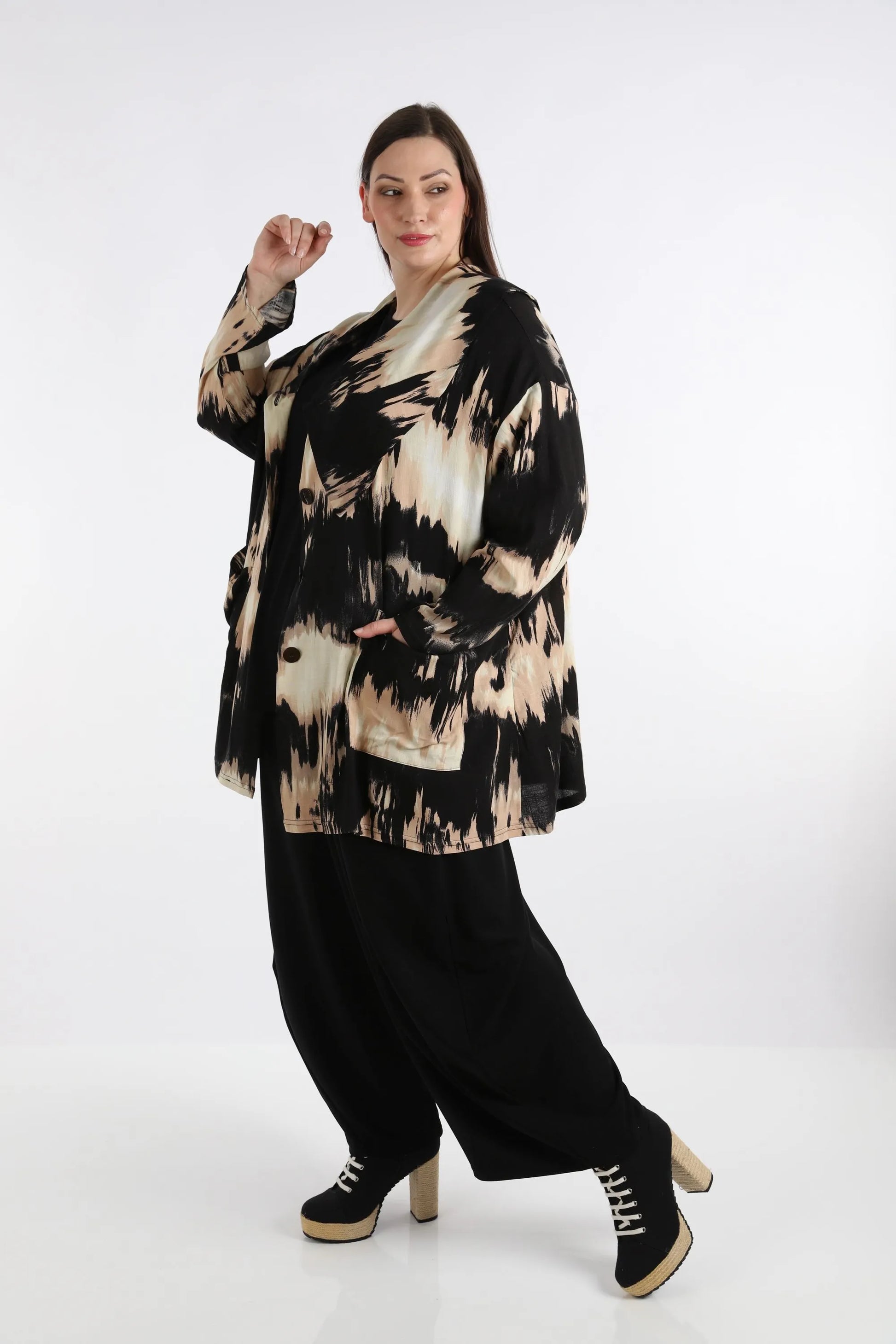  A-Form Jacke von AKH Fashion aus Rayon, 1258.06070, Schwarz-Beige, Batik, Schick, Modern