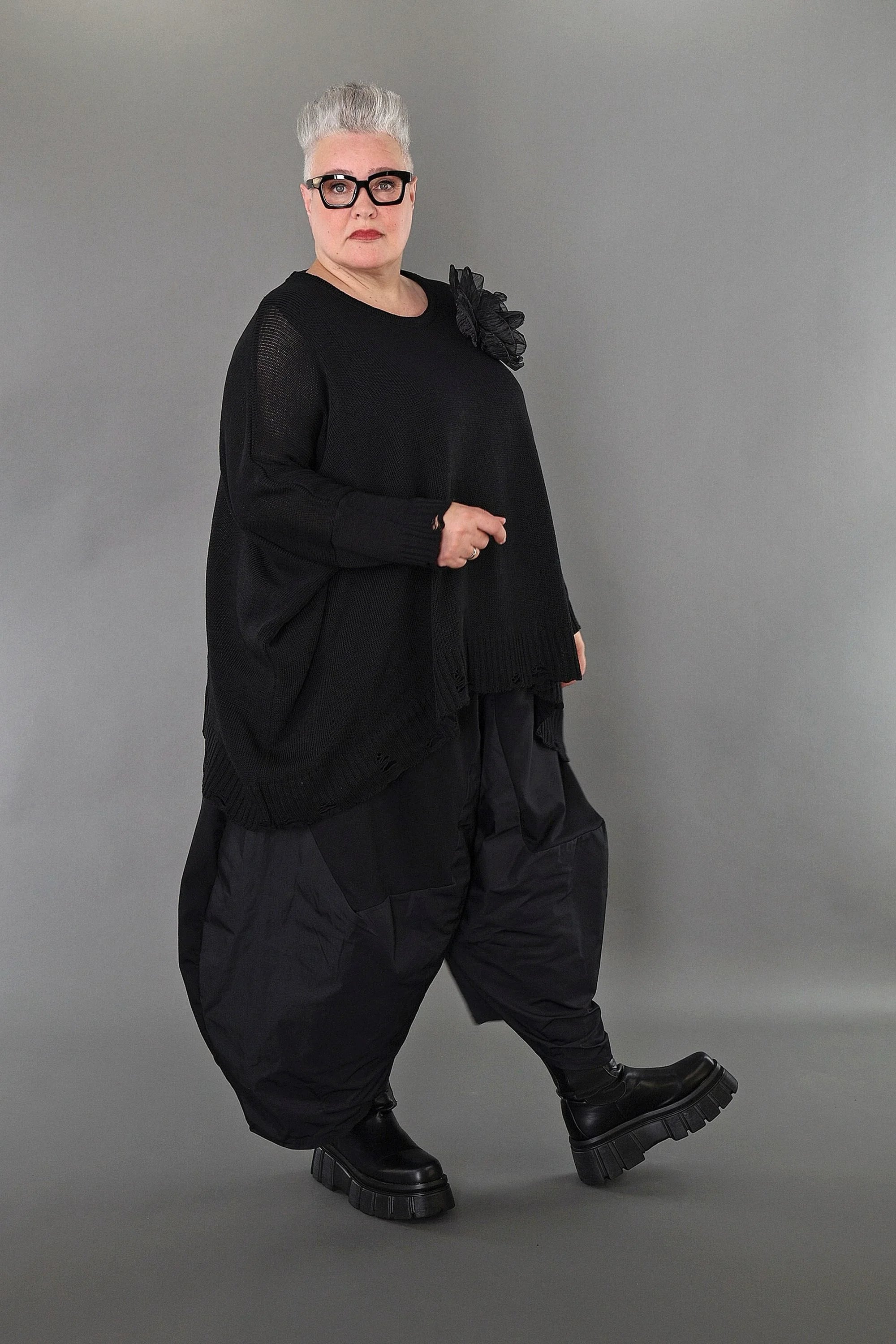  AKH Premium Bigshirt in kastiger Form, aus Baumwolle, P1002.2535, Schwarz, Ausgefallen