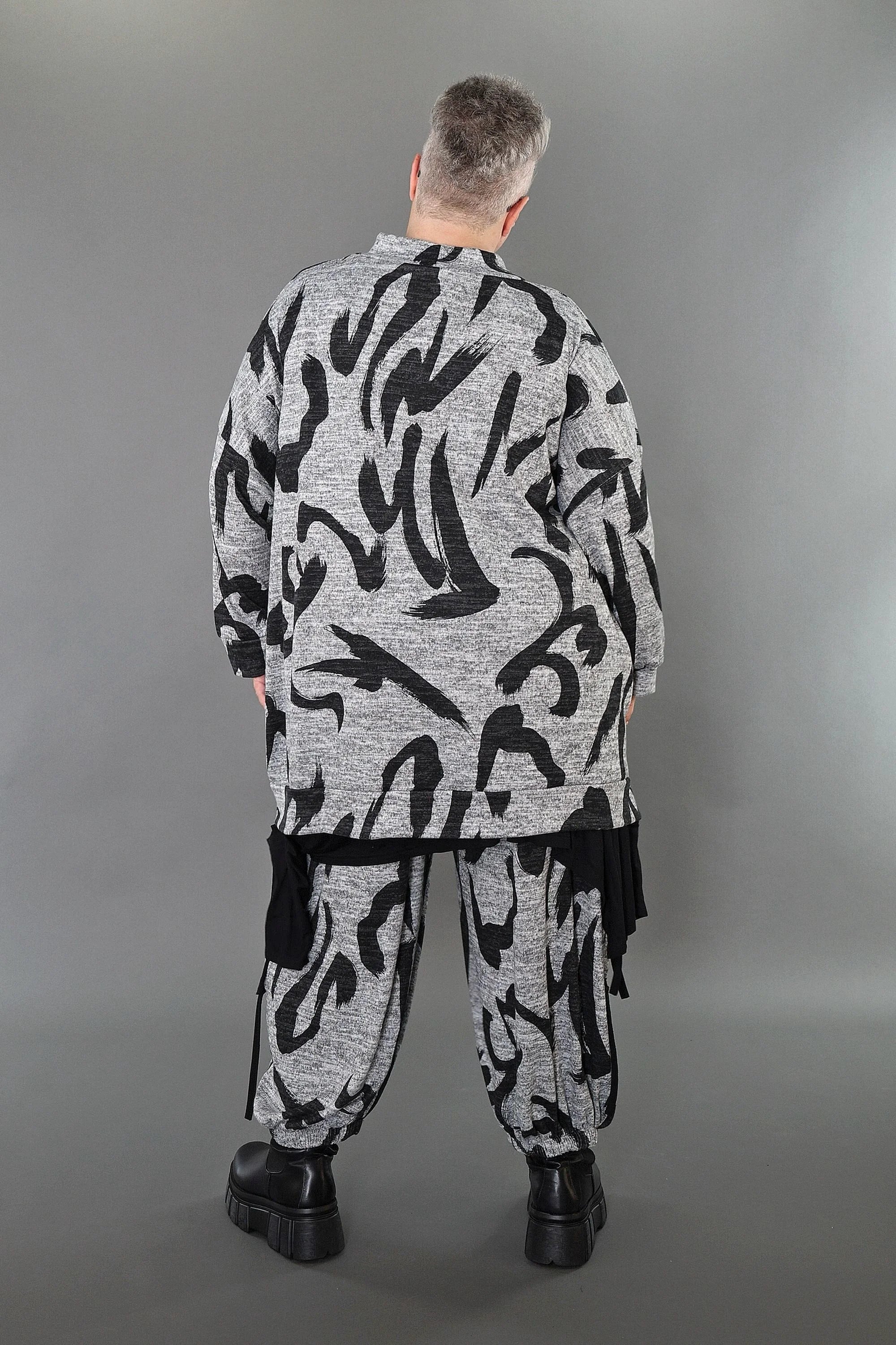  A-Form Bigshirt von AKH Premium aus Materialmix, P1006.7124, Grau/Dunkelgrau, Pinselstrich