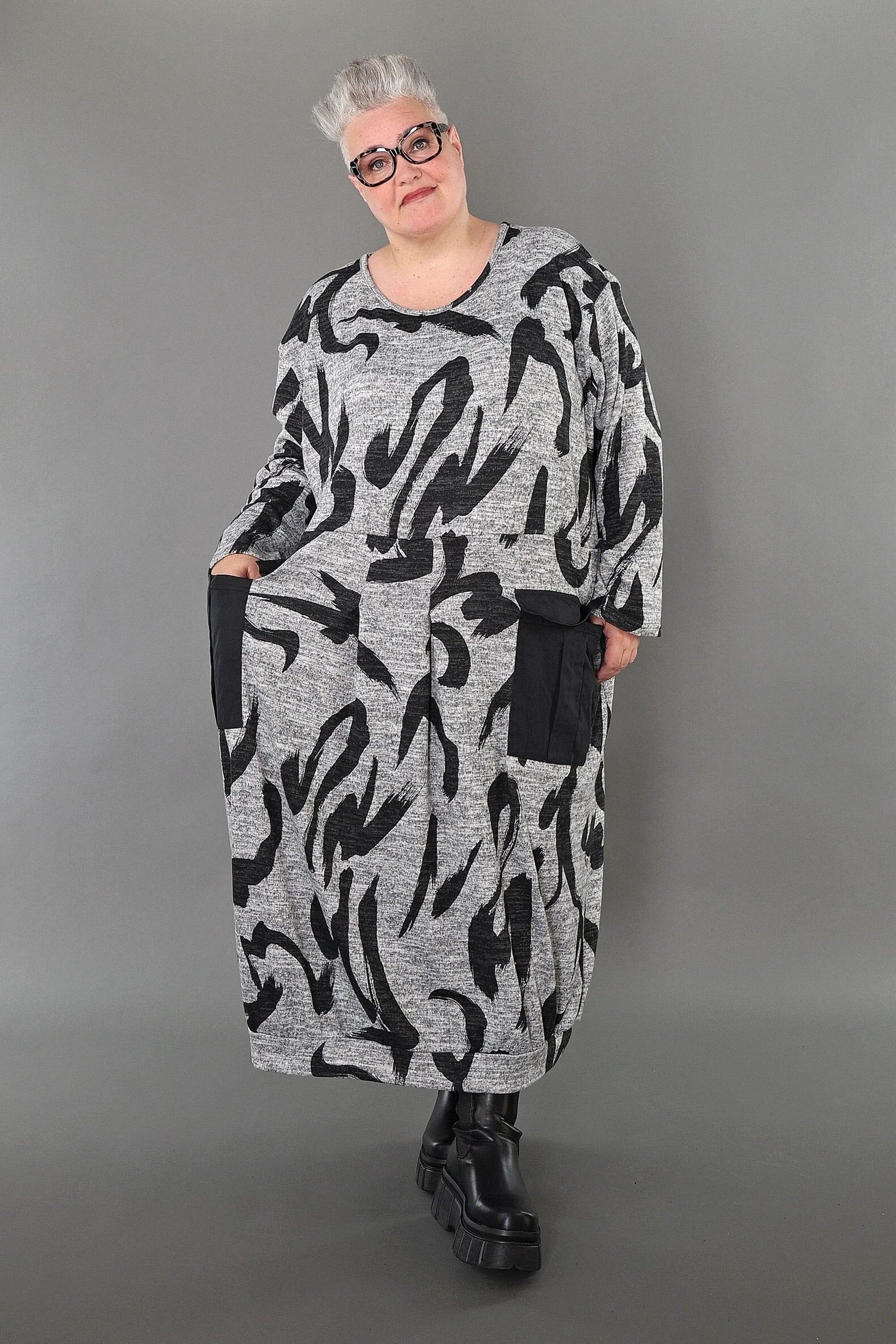  AKH Premium Kleid in gerader Form, aus Materialmix, P1006.7127, Grau/Dunkelgrau, Schick