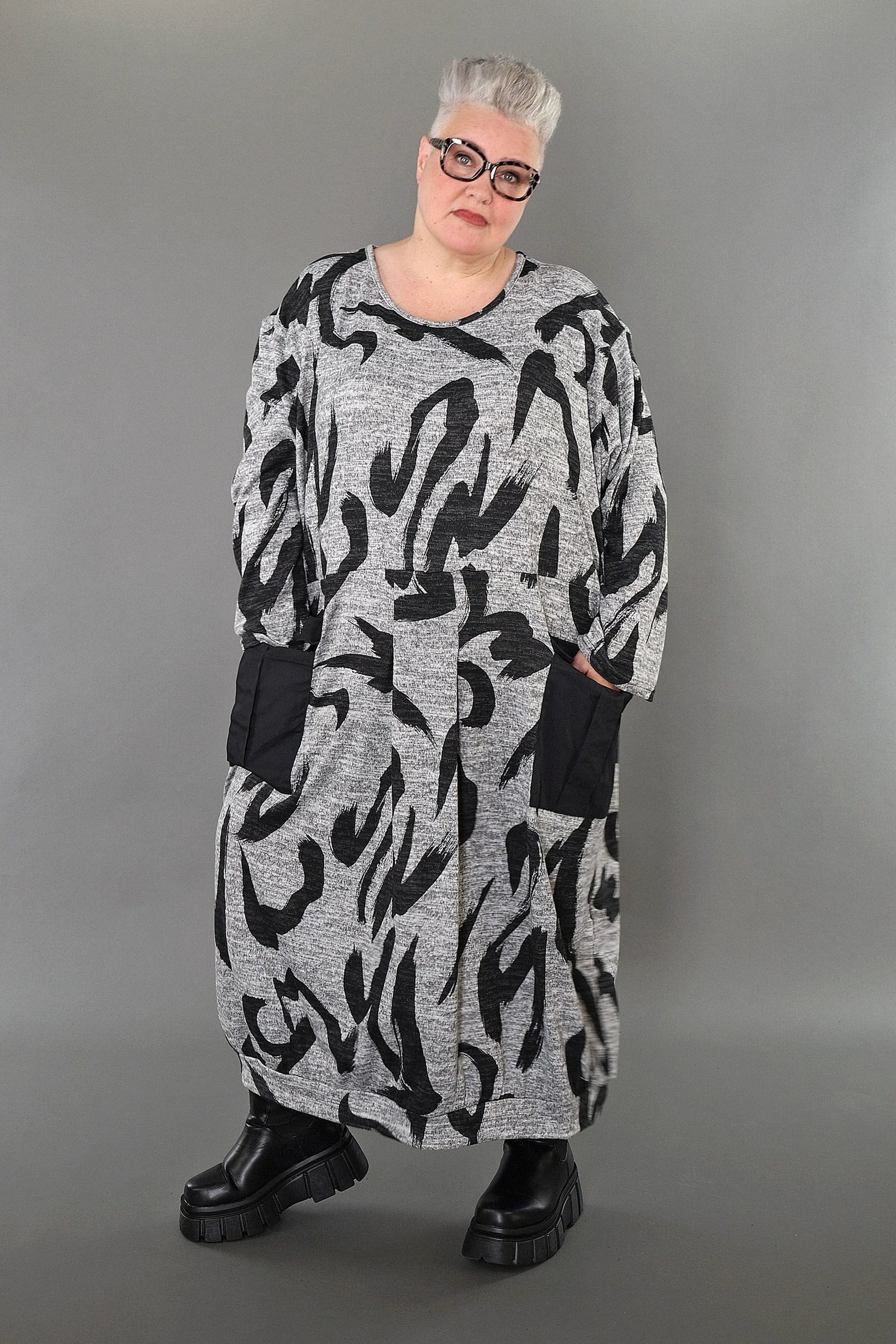  AKH Premium Kleid in gerader Form, aus Materialmix, P1006.7127, Grau/Dunkelgrau, Schick