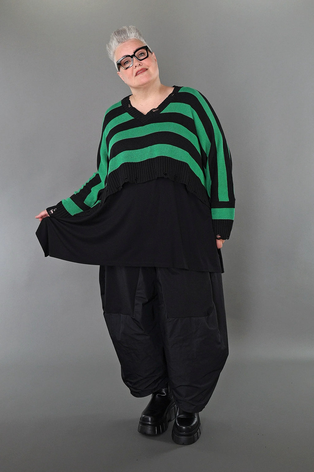  AKH Premium Überwurf in kastiger Form, aus Baumwolle, P1007.2537, Schwarz/Grün, Schick