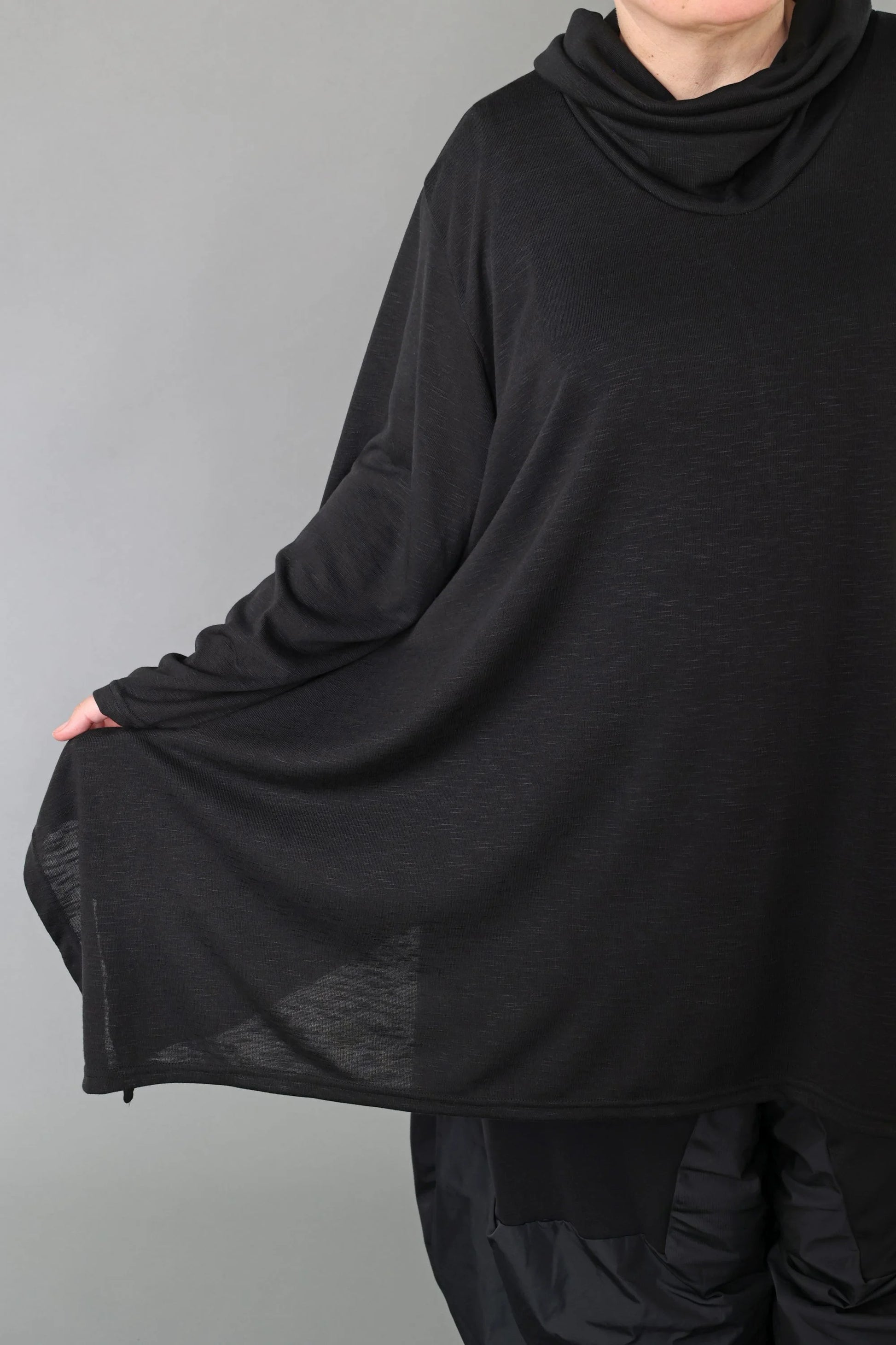  A-Form Bigshirt von AKH Premium aus Viskose, P1008.3371, Schwarz, Ausgefallen, Zeitlos