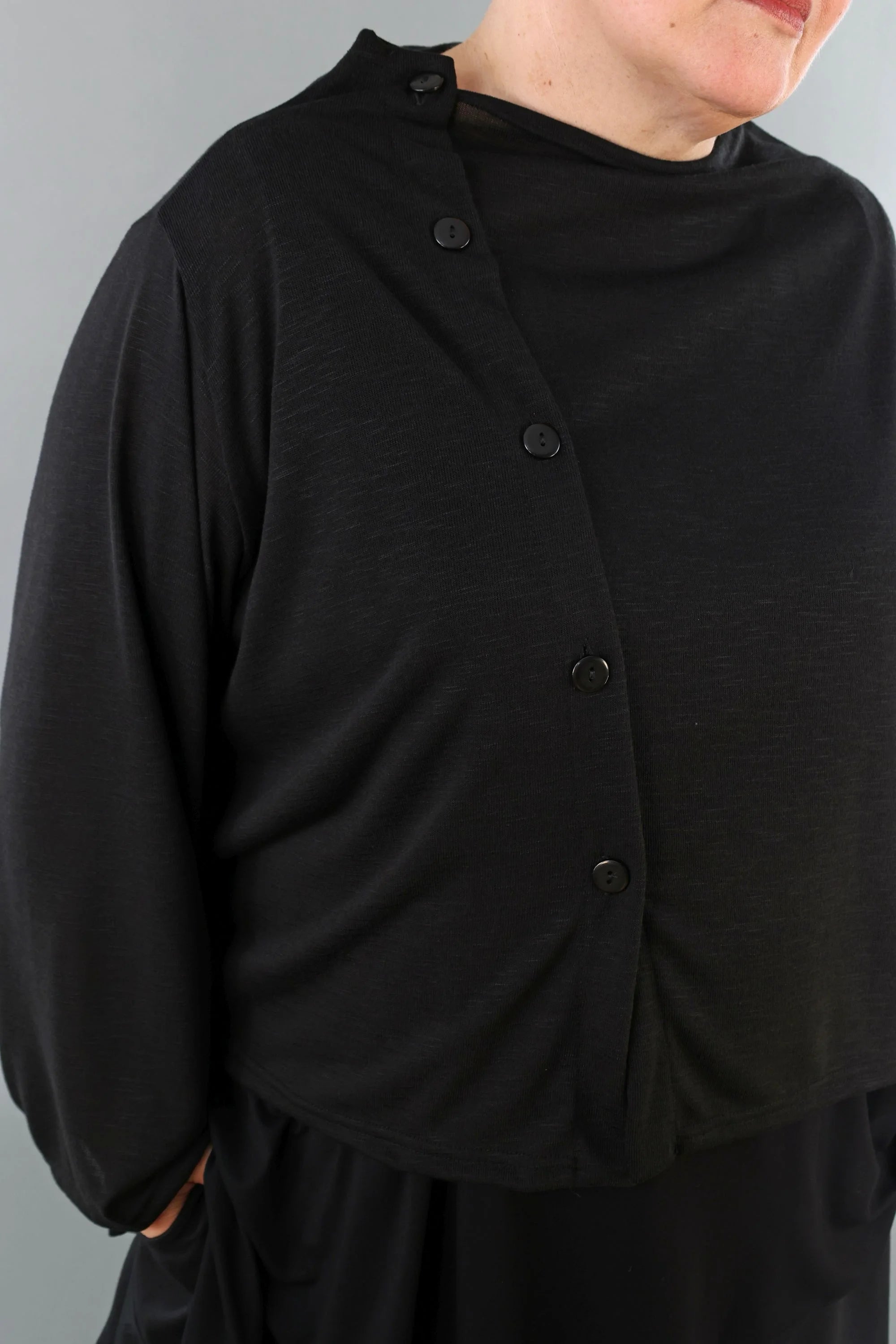  AKH Premium Jacke in gerader Form, aus Viskose, P1008.7006, Schwarz, Ausgefallen, Zeitlos