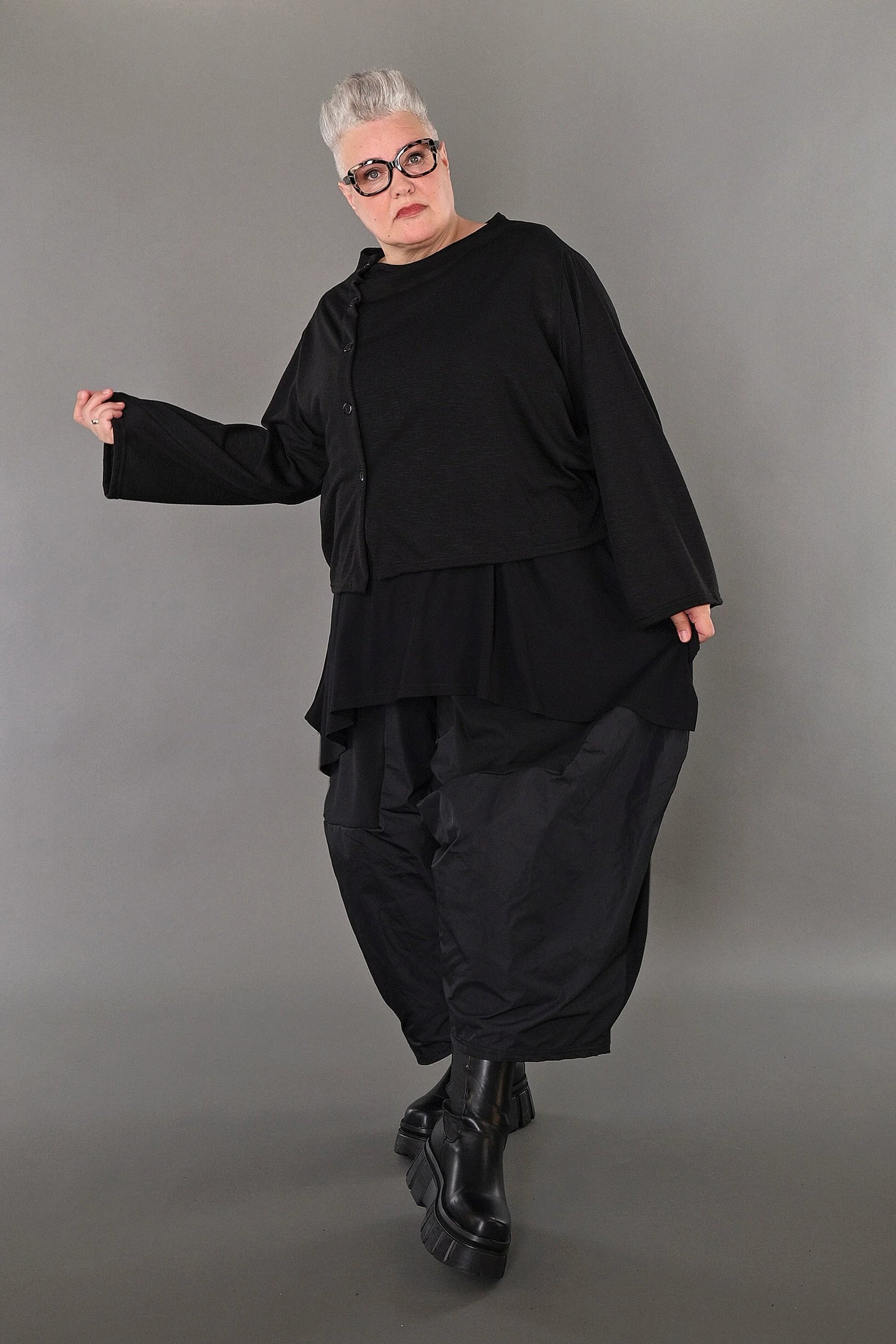  AKH Premium Jacke in gerader Form, aus Viskose, P1008.7006, Schwarz, Ausgefallen, Zeitlos