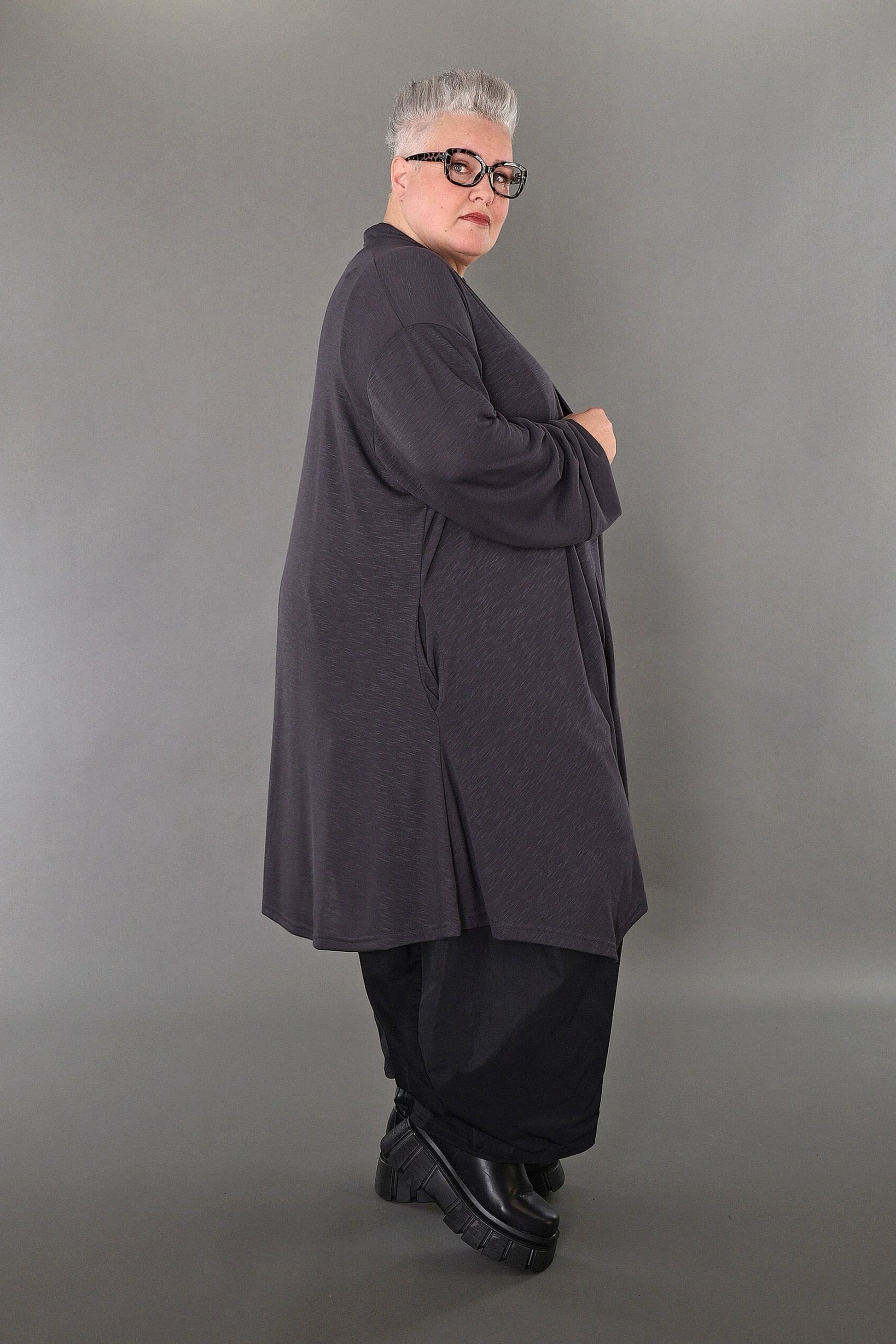  A-Form Cardigan von AKH Premium aus Viskose, P1008.7041, Dunkelgrau, Ausgefallen, Zeitlos