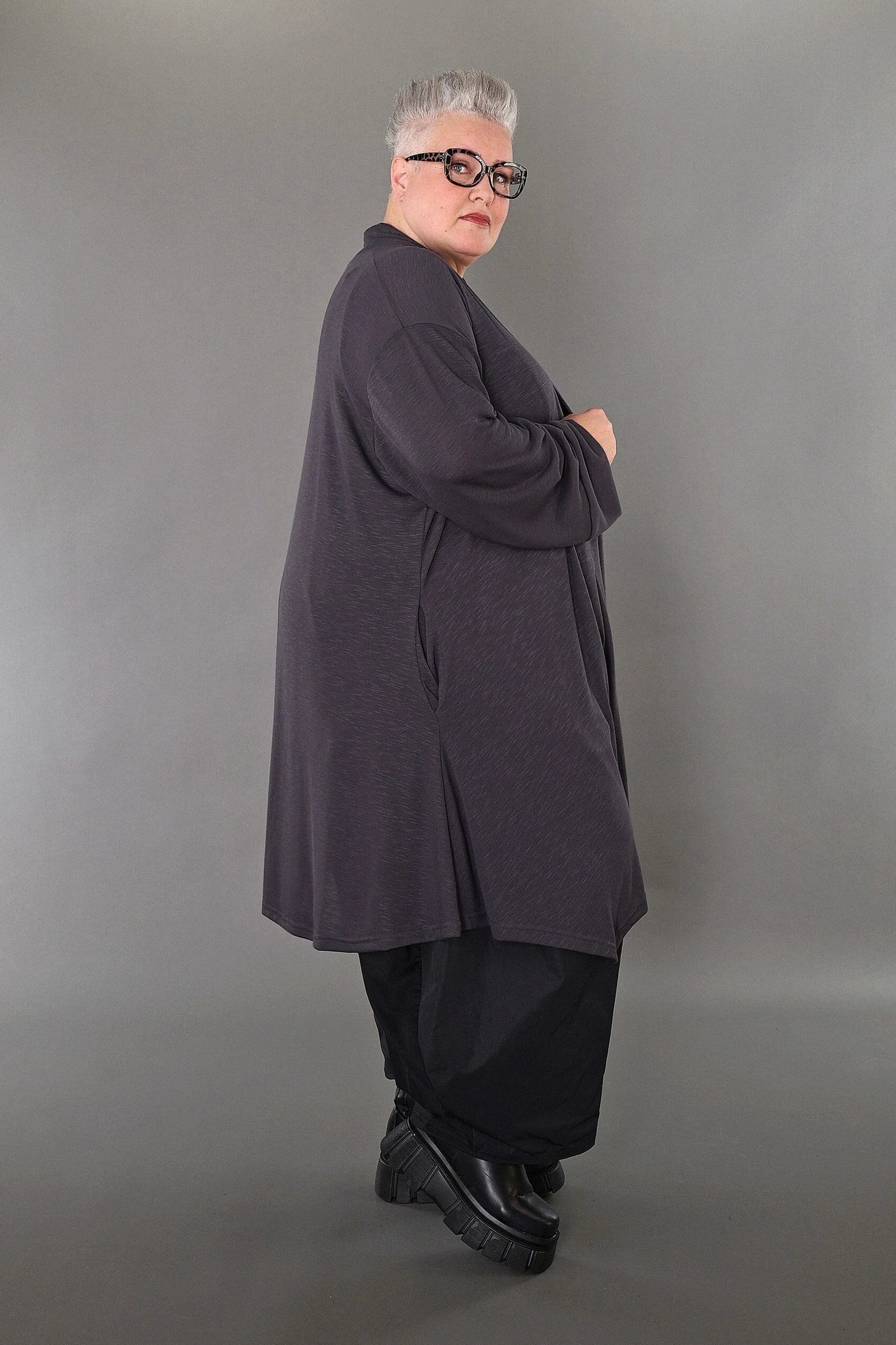  A-Form Cardigan von AKH Premium aus Viskose, P1008.7041, Dunkelgrau, Ausgefallen, Zeitlos