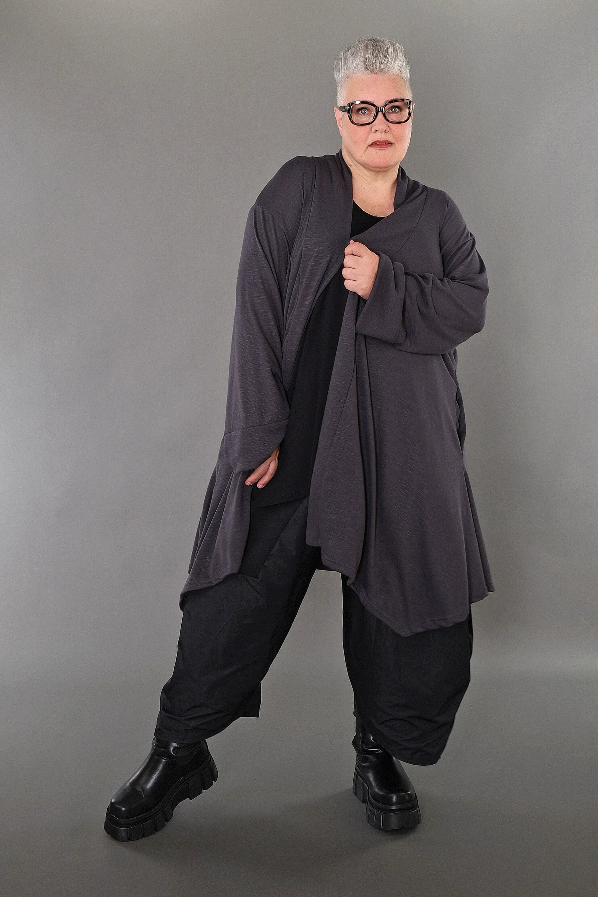  A-Form Cardigan von AKH Premium aus Viskose, P1008.7041, Dunkelgrau, Ausgefallen, Zeitlos