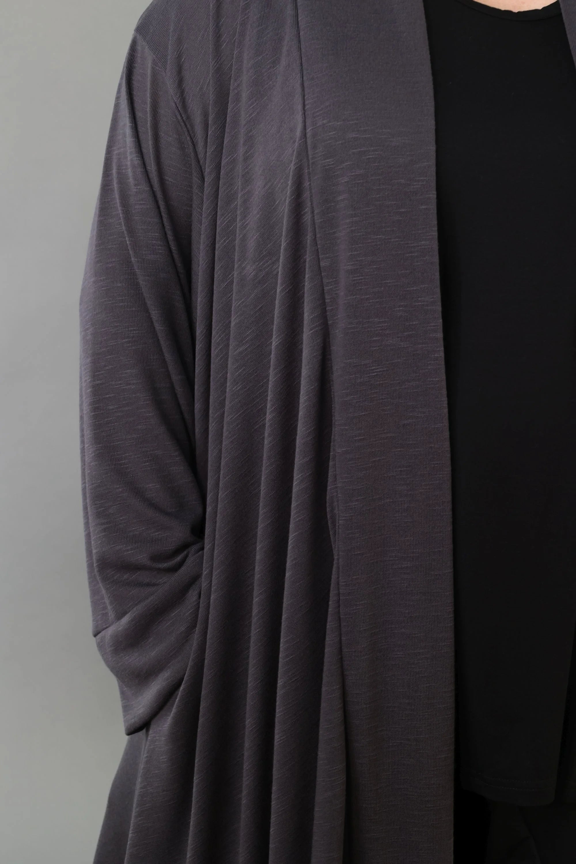  A-Form Cardigan von AKH Premium aus Viskose, P1008.7041, Dunkelgrau, Ausgefallen, Zeitlos