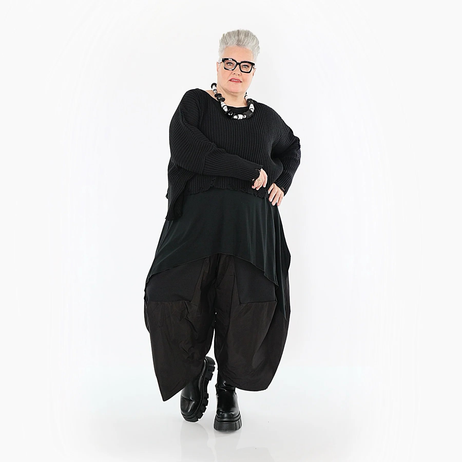  AKH Premium Überwurf in kastiger Form, aus Baumwolle, P1009.2538, Schwarz, Ausgefallen