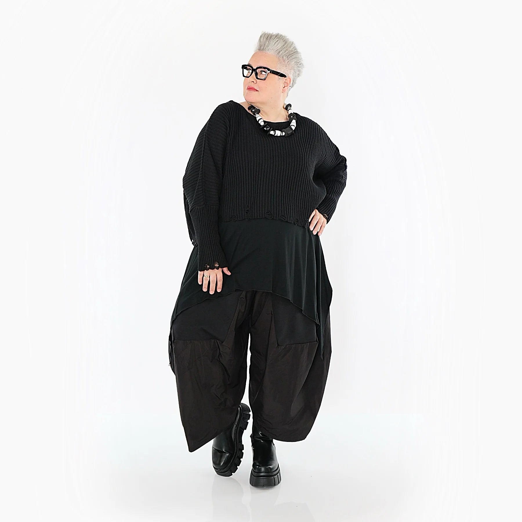  AKH Premium Überwurf in kastiger Form, aus Baumwolle, P1009.2538, Schwarz, Ausgefallen