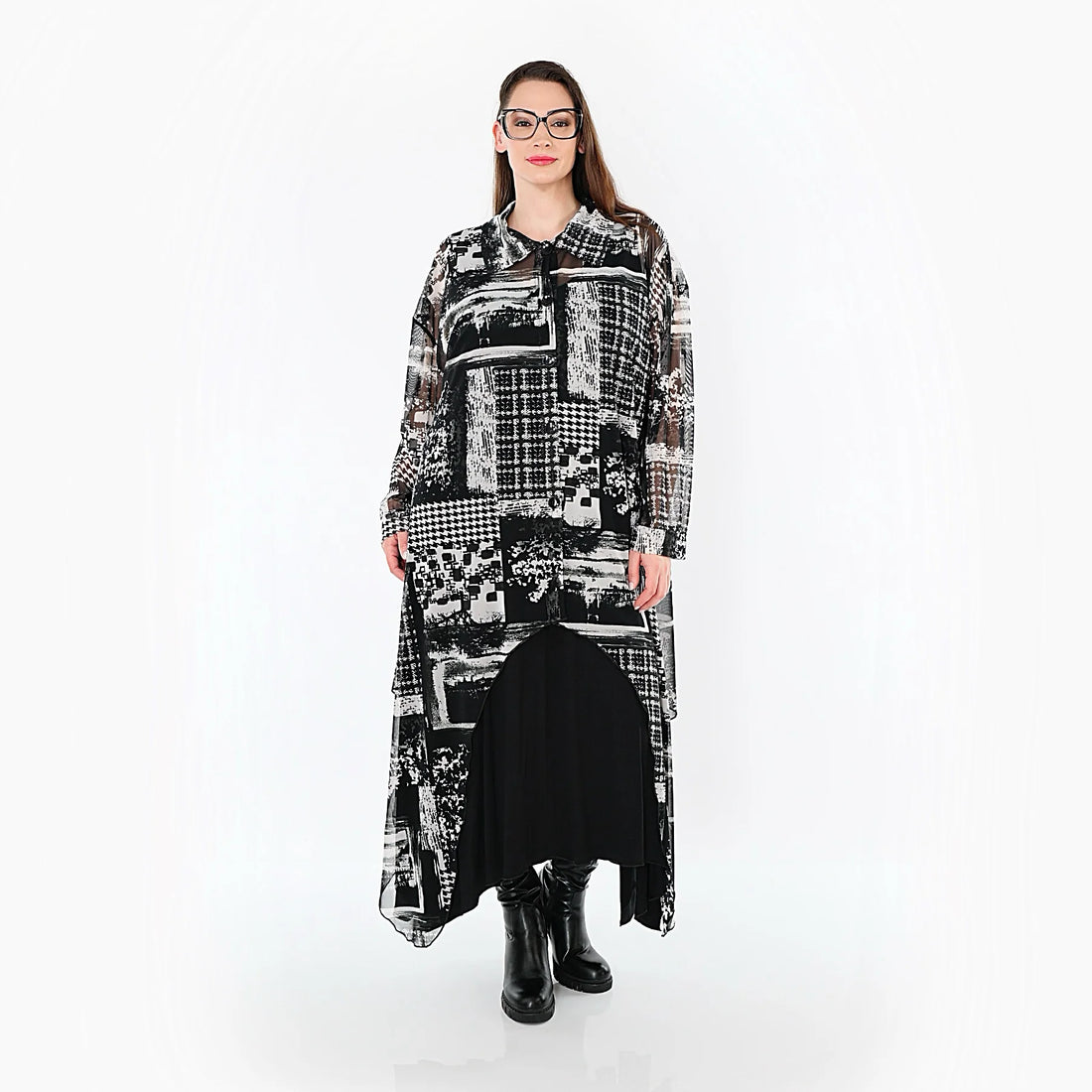 Zipfel Bluse von AKH Premium aus Viskose, P1011.7135, Weiß/Grau, Kringel, Ausgefallen