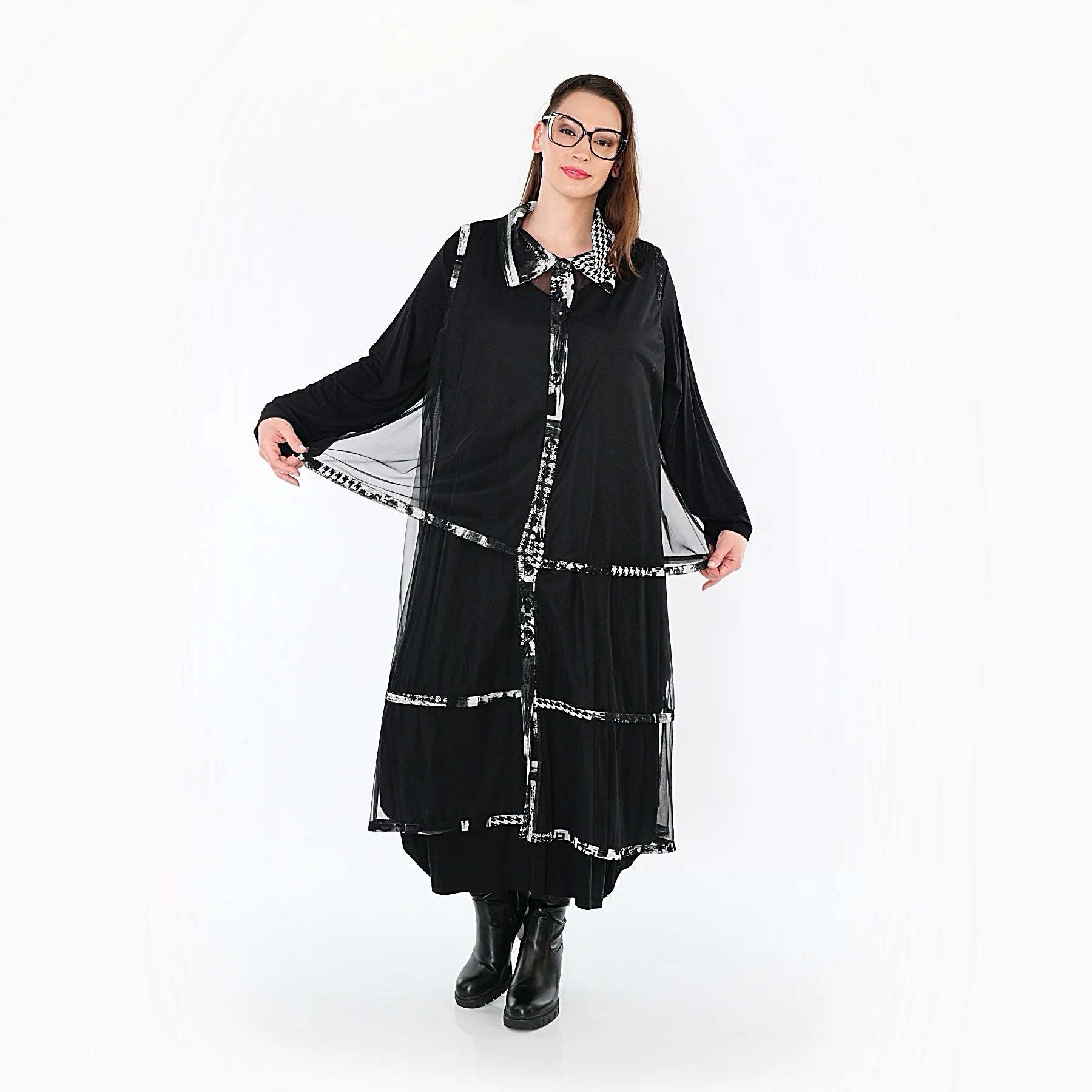  AKH Premium Bluse in gerader Form, aus Viskose, P1011.7136, Weiß/Grau, Kringel, Schick
