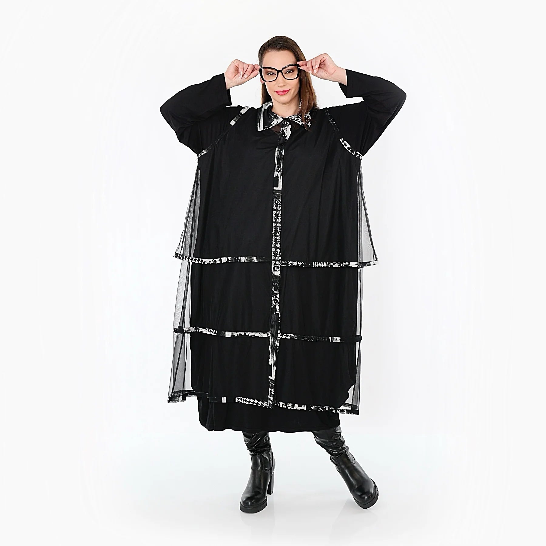  AKH Premium Bluse in gerader Form, aus Viskose, P1011.7136, Weiß/Grau, Kringel, Schick