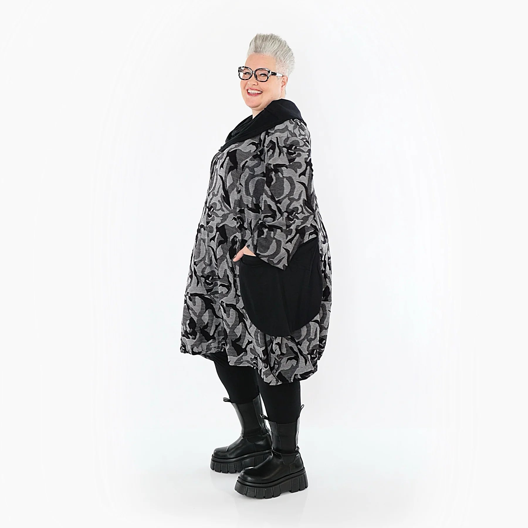 Ballonkleid von AKH Premium aus Viskose, P1012.7139, Grau/Schwarz, Wellen, Ausgefallen