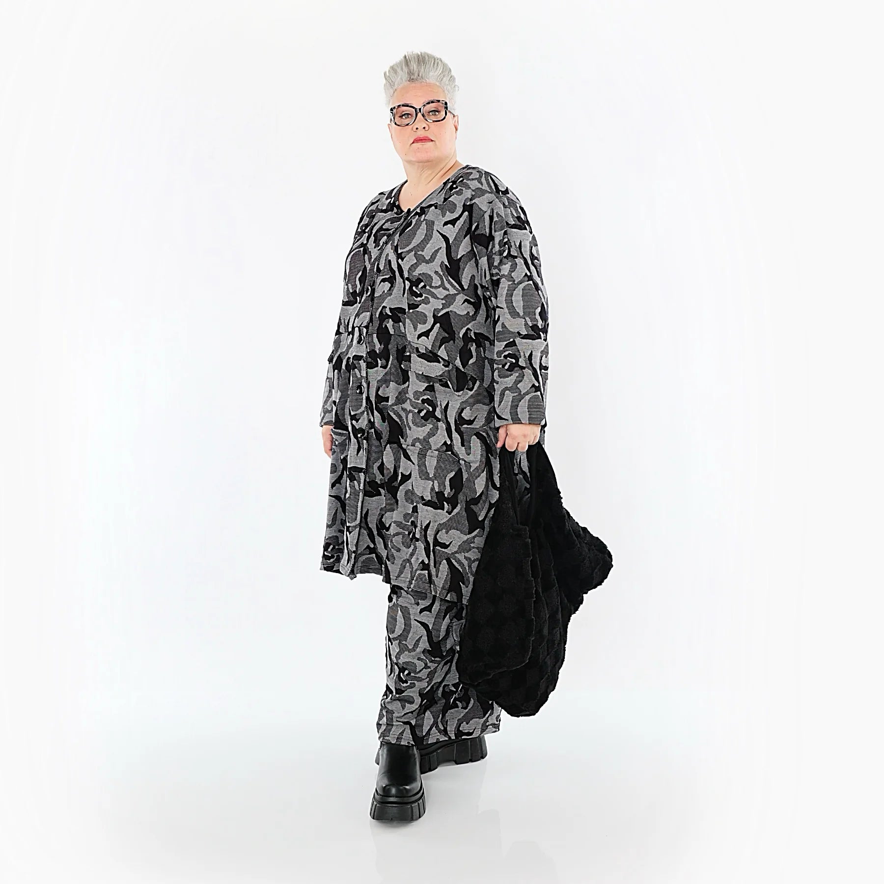  Ballonjacke von AKH Premium aus Viskose, P1012.7140, Grau/Schwarz, Wellen, Ausgefallen