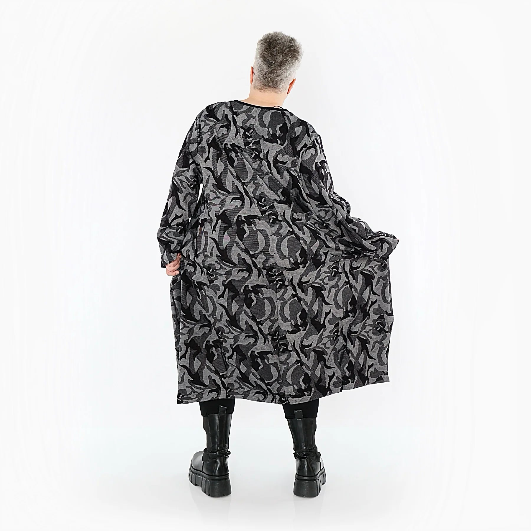 Ballonkleid von AKH Premium aus Viskose, P1012.7144, Grau/Schwarz, Wellen, Ausgefallen